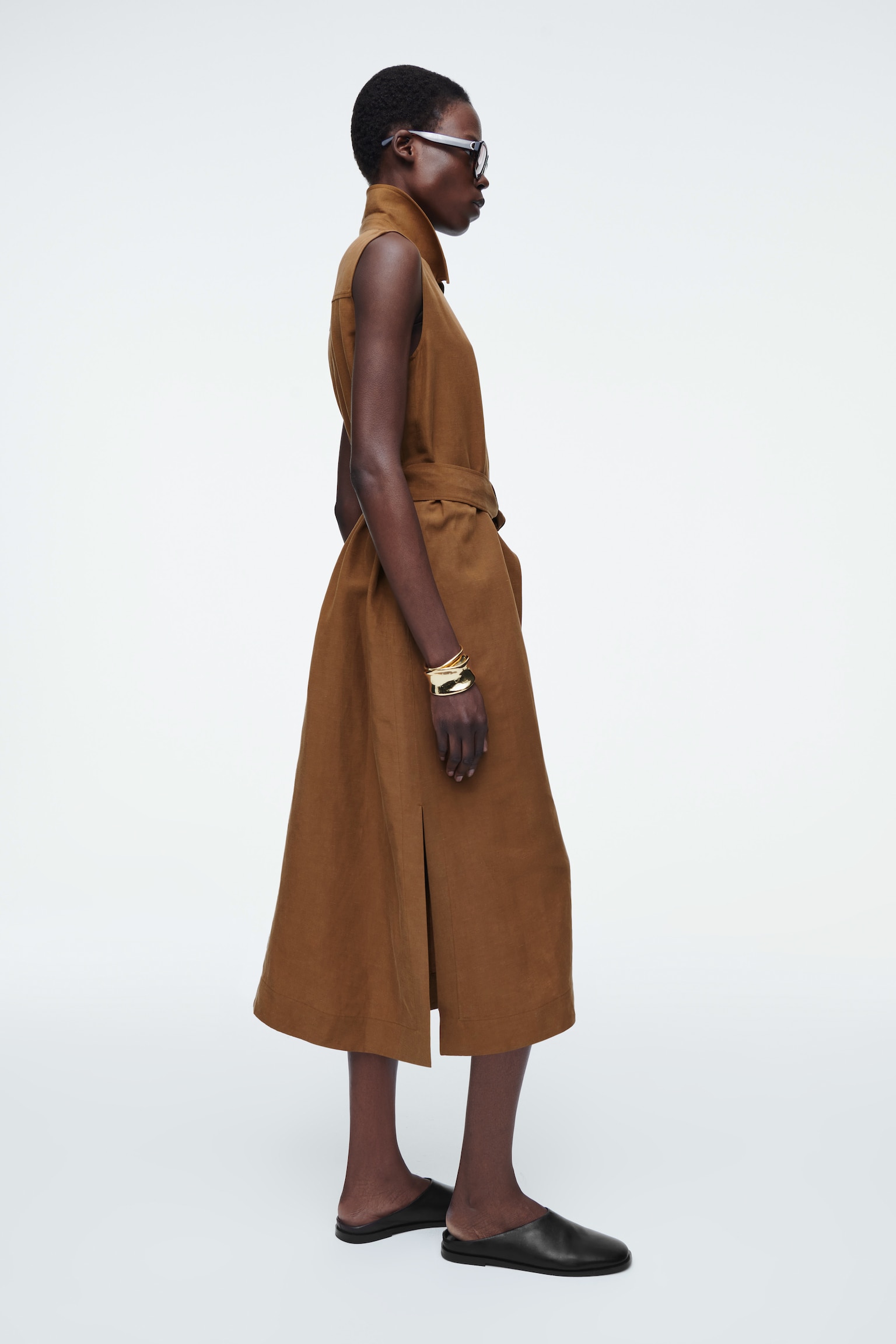 VESTIDO CAMISERO MIDI UTILITY SIN MANGAS - OCRE - 3