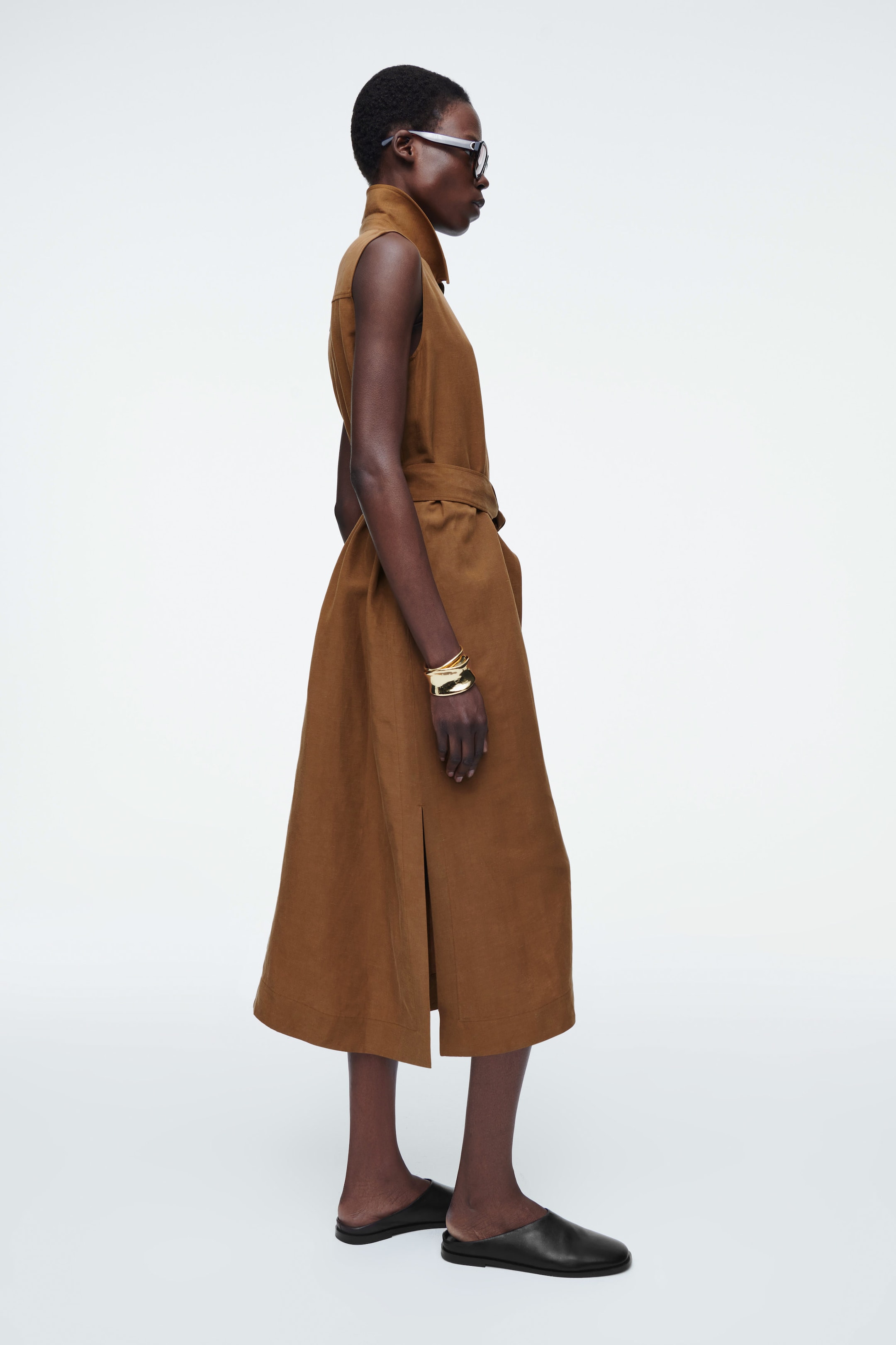 SLEEVELESS UTILITY MIDI SHIRT DRESS