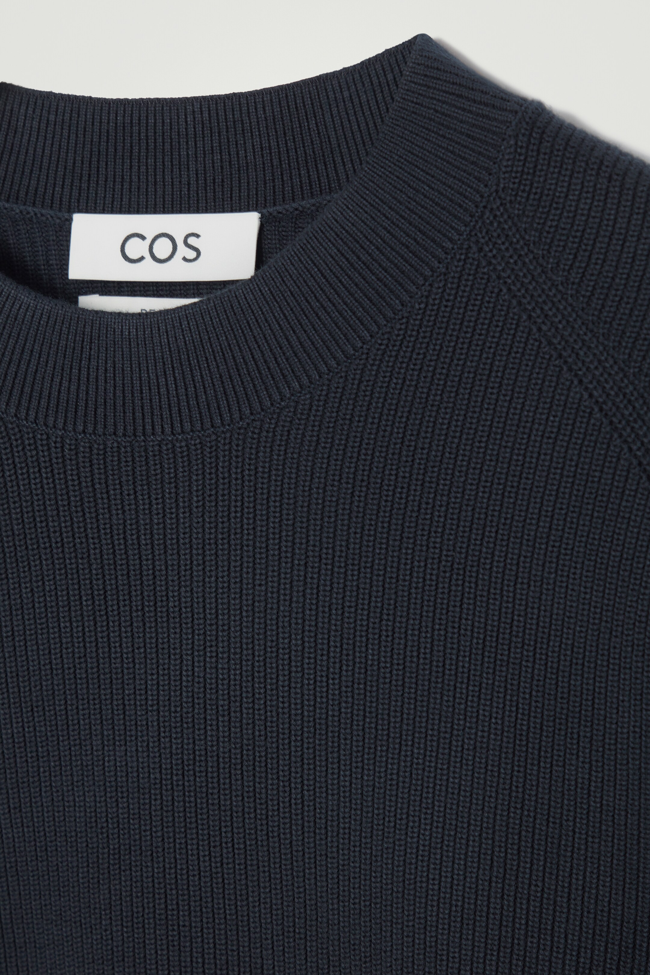 Agrandir l'image: PULL REGULAR EN MAILLE DE COTON CÔTELÉE - BLEU MARINE - HOMME | H&M CH 2