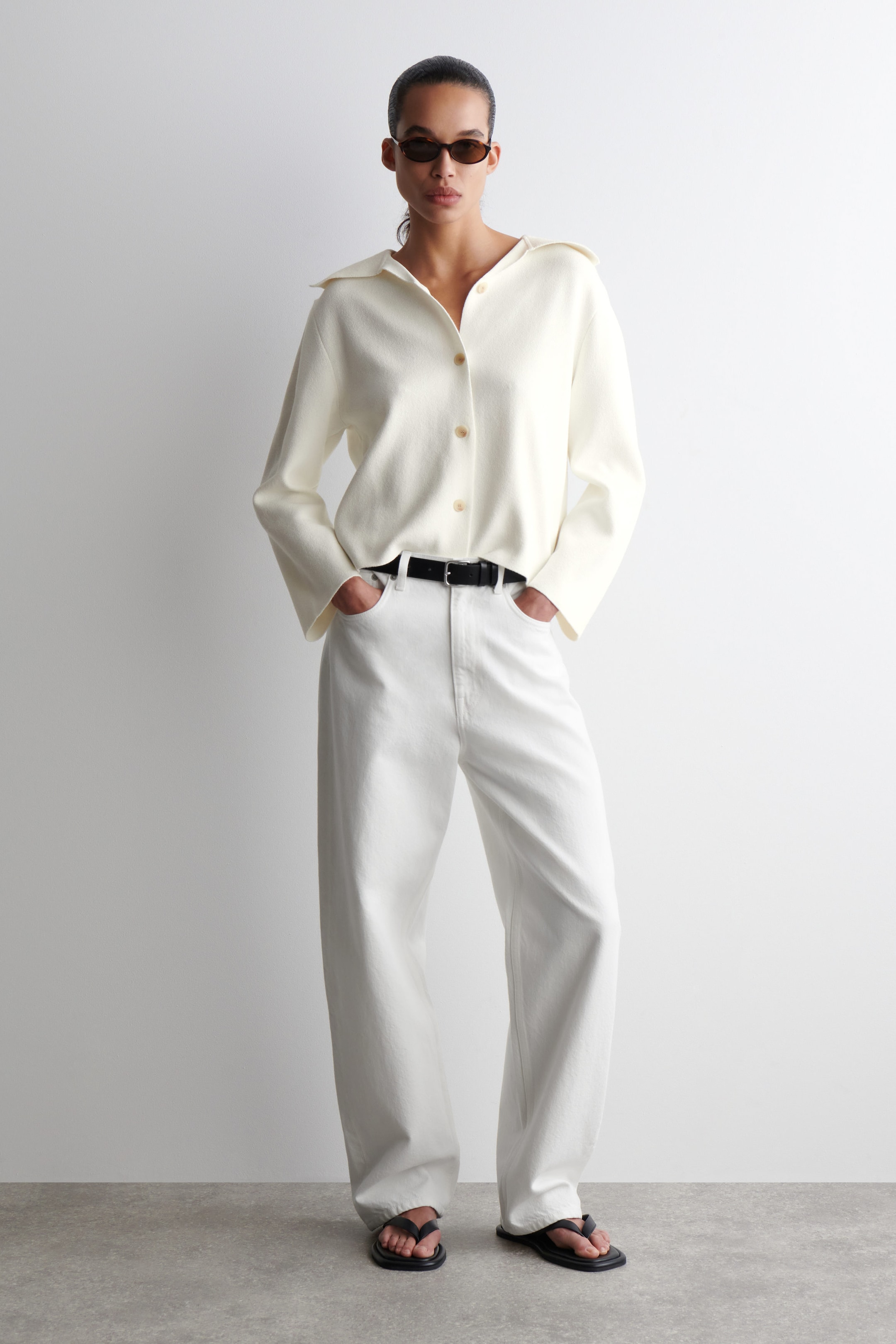 COLLARED KNITTED JACKET