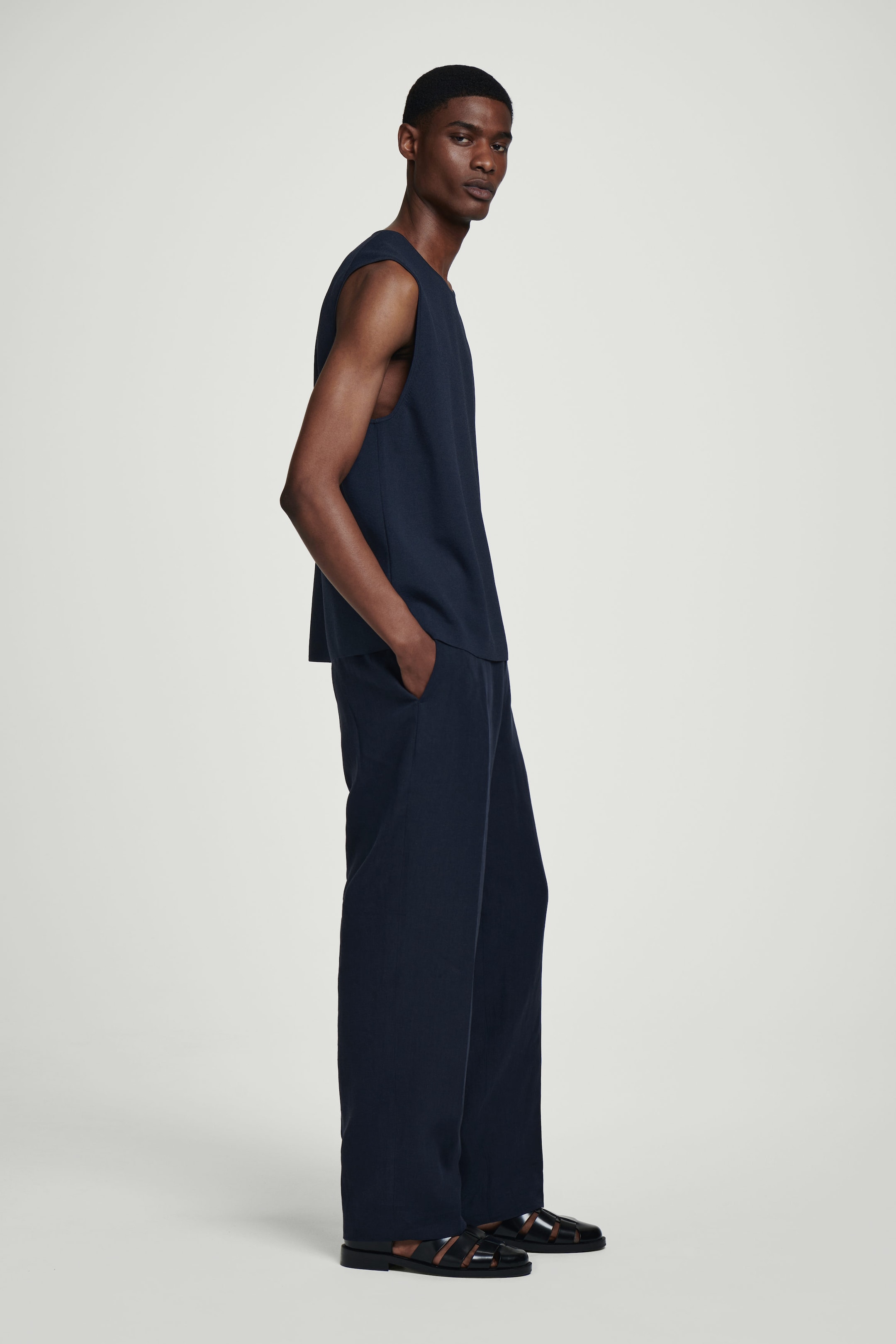 KNITTED SPORTS TANK TOP