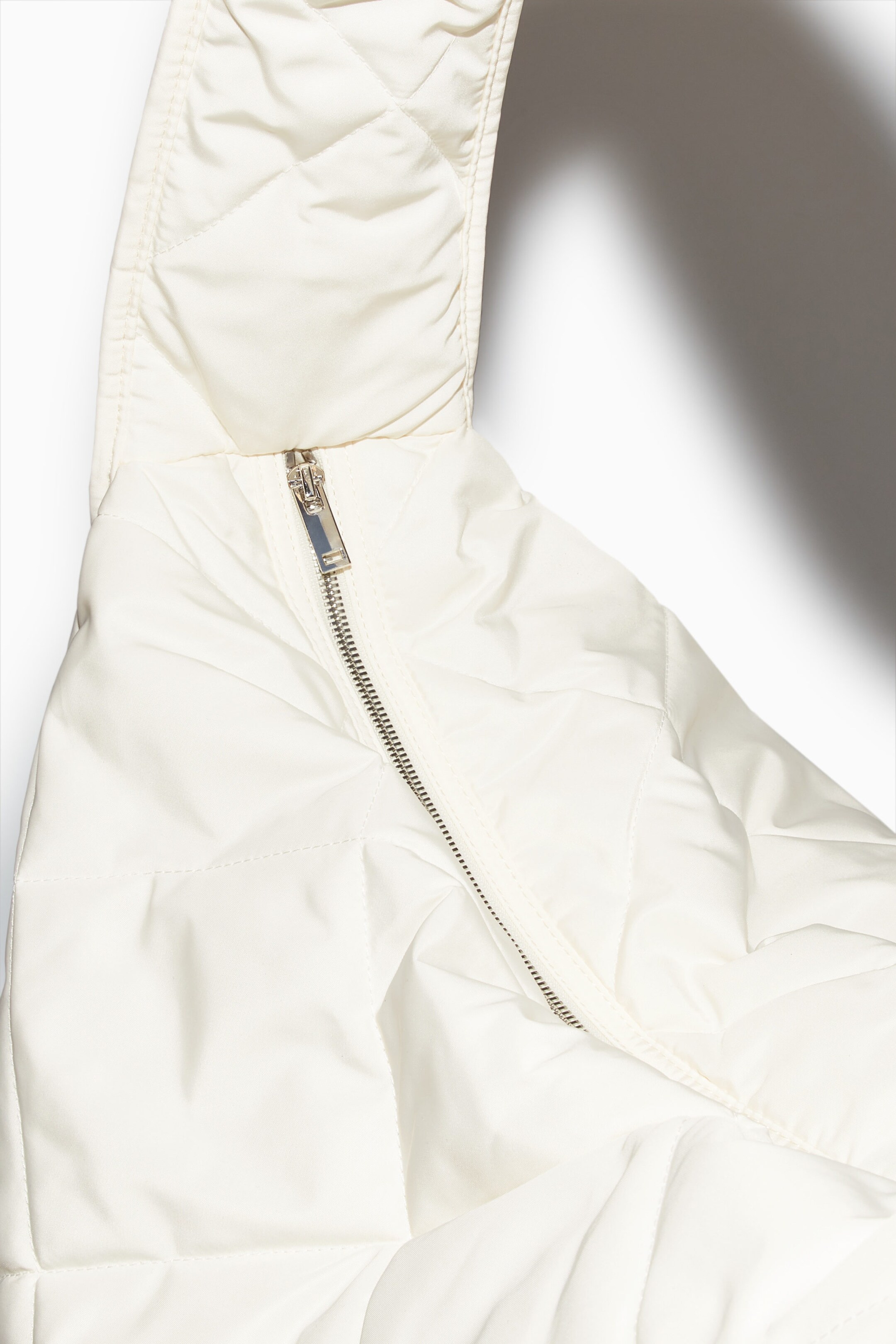 StillMedia/DescriptiveDetail