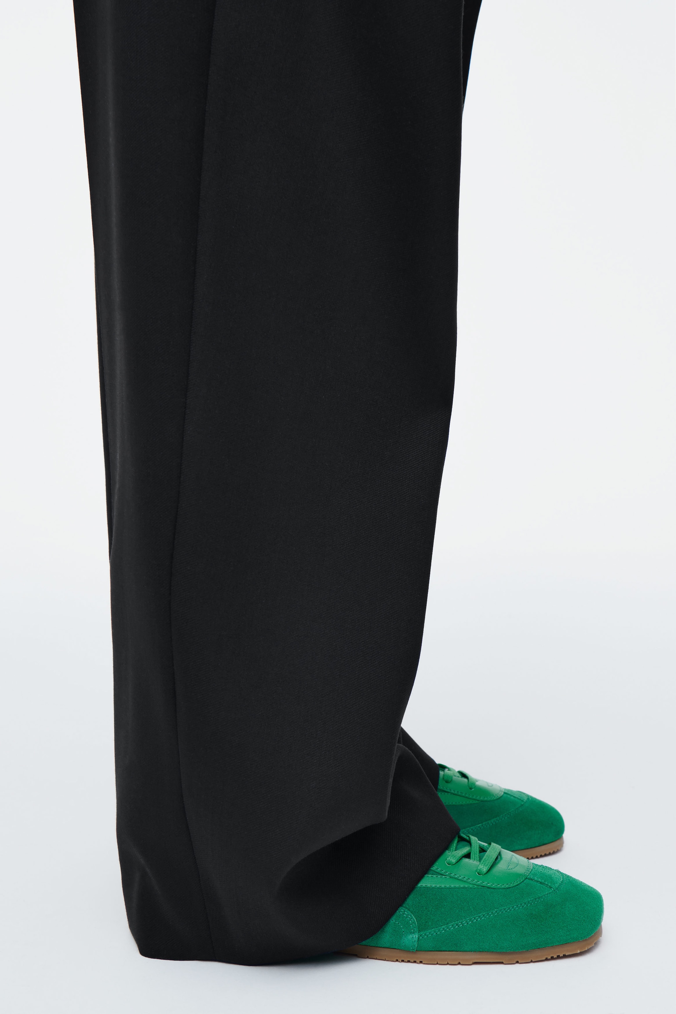 MINIMAL SUEDE TRAINERS