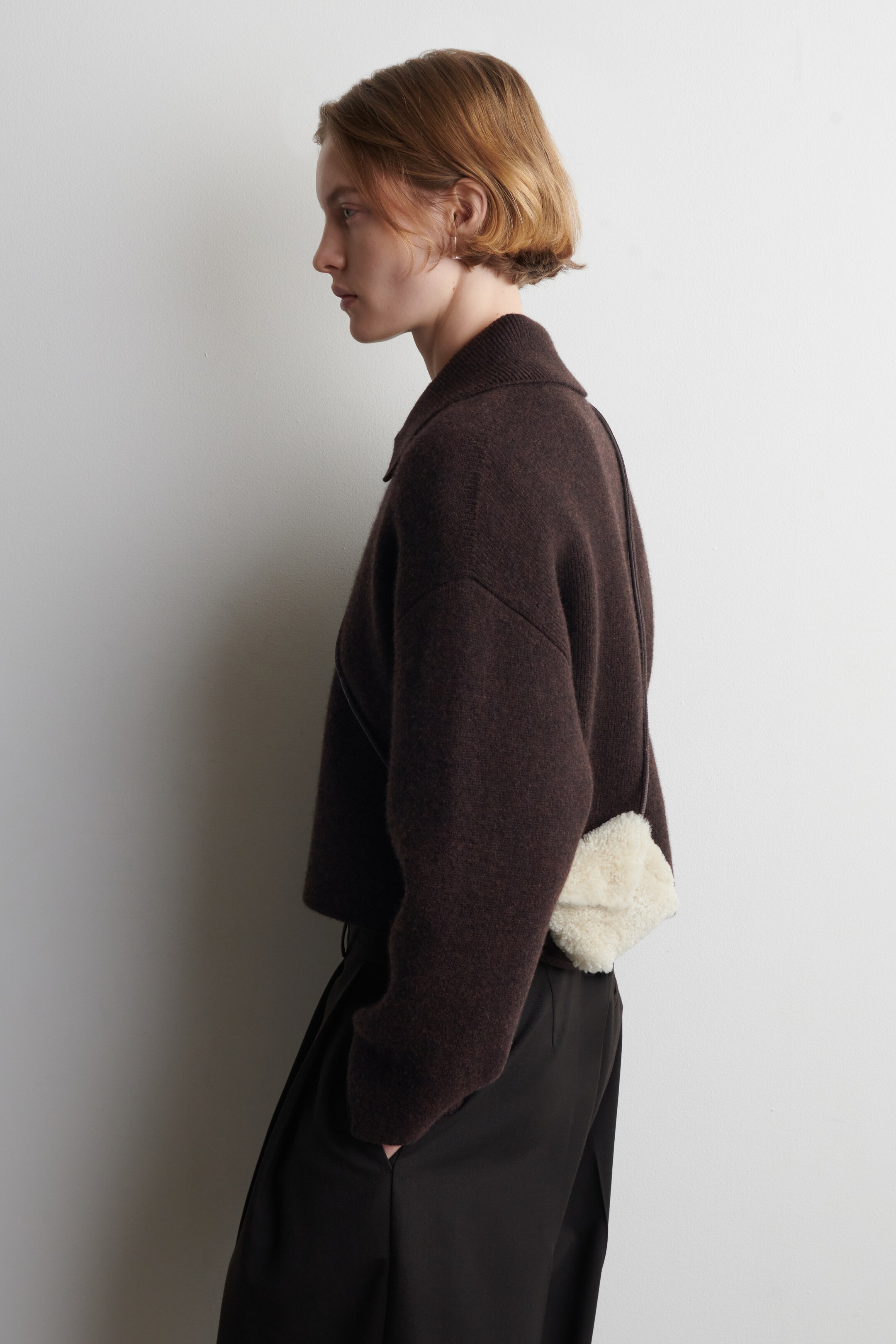 Größeres Bild ansehen: KARTENETUI AUS SHEARLING - ECRU - Ladies | H&M DE 1