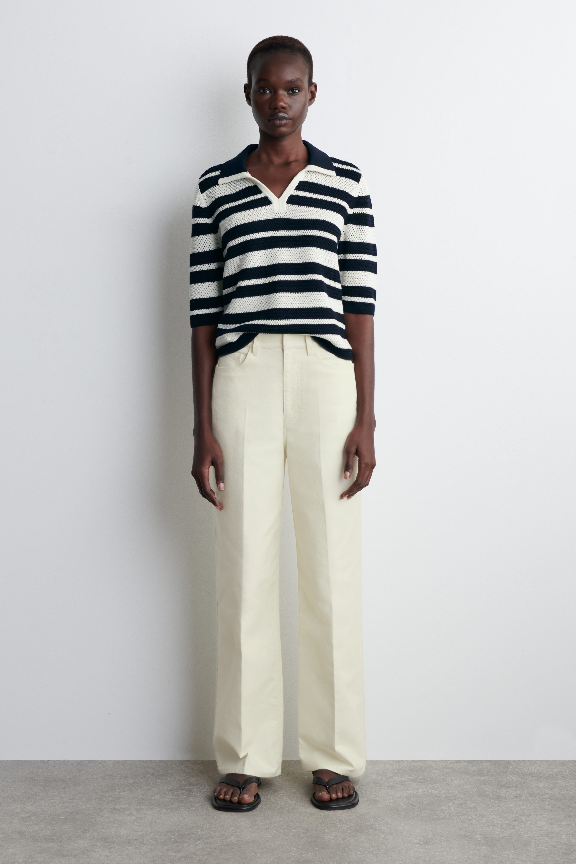 OPEN-KNIT POLO SHIRT - WHITE / STRIPED | COS