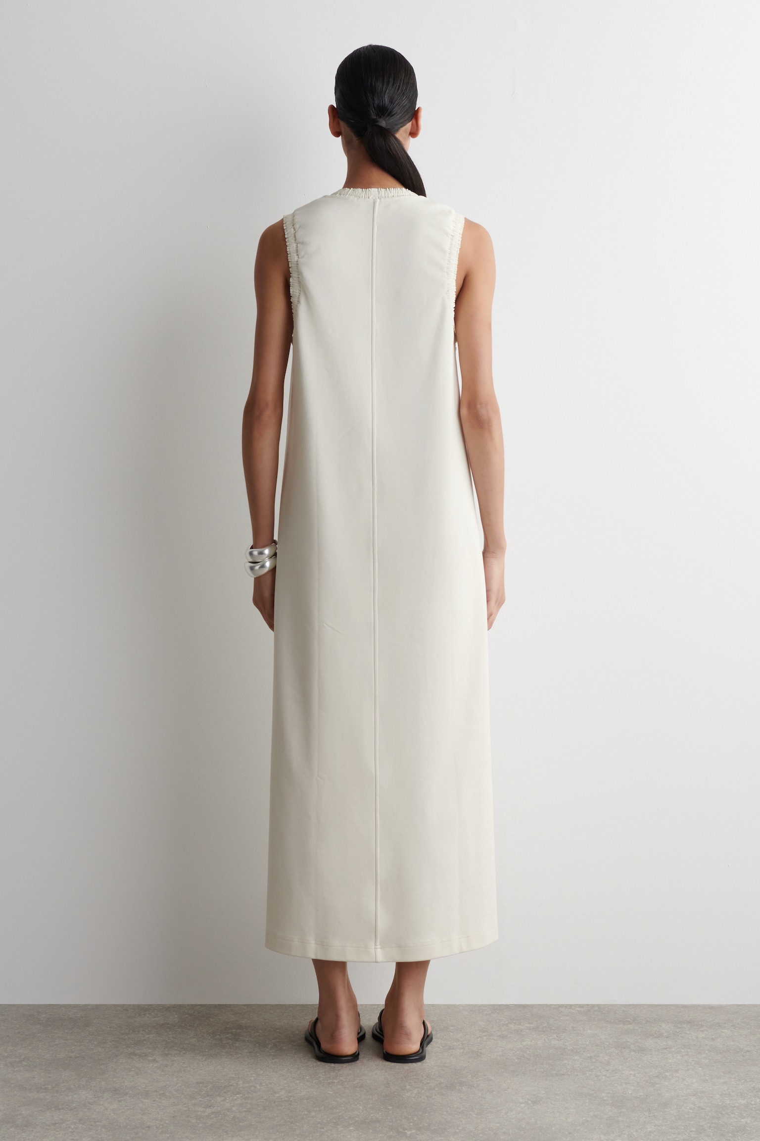 VESTIDO MIDI DE ALGODÓN CON VOLANTES - BLANCO/AZUL MARINO - 3