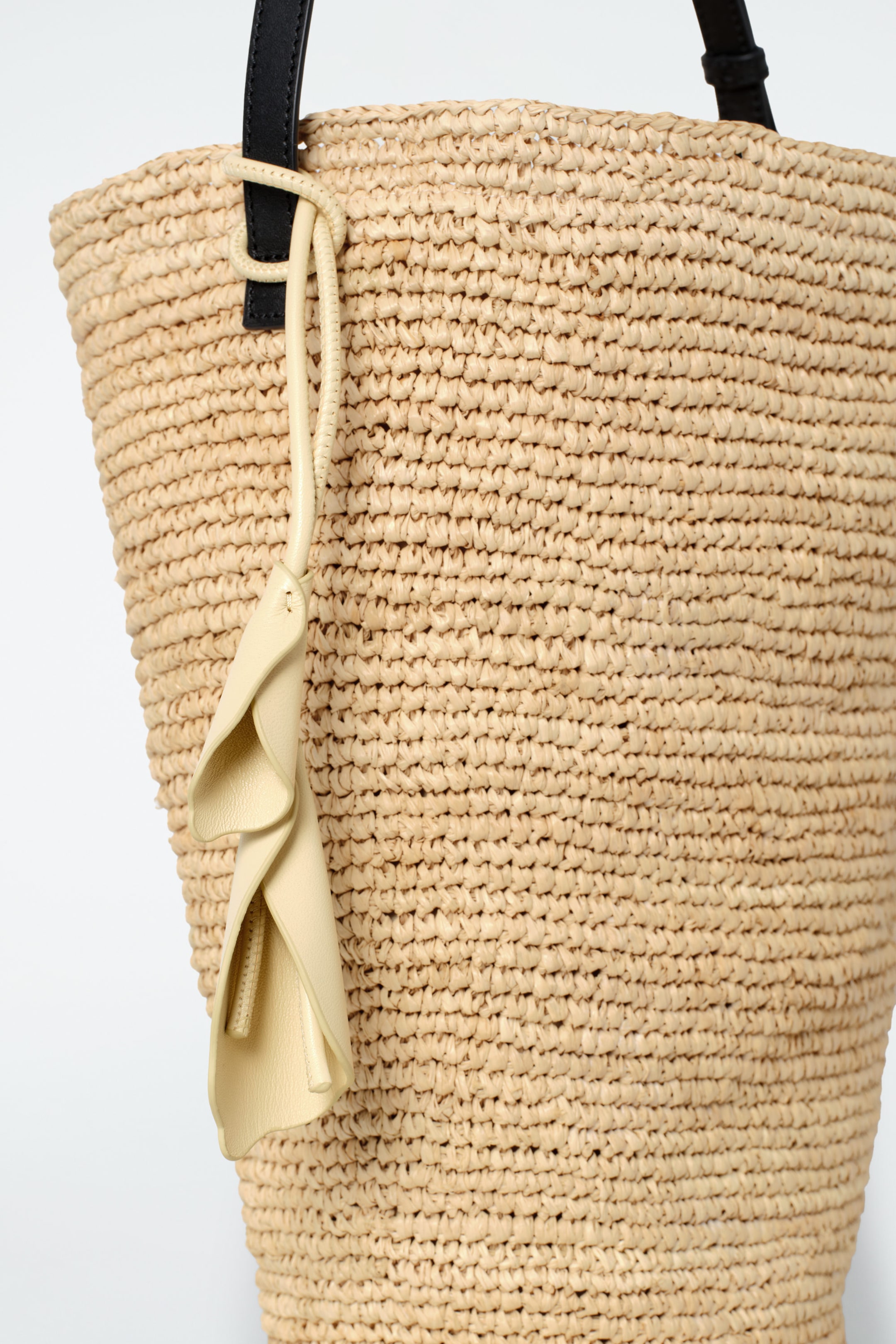 StillMedia/DescriptiveDetail