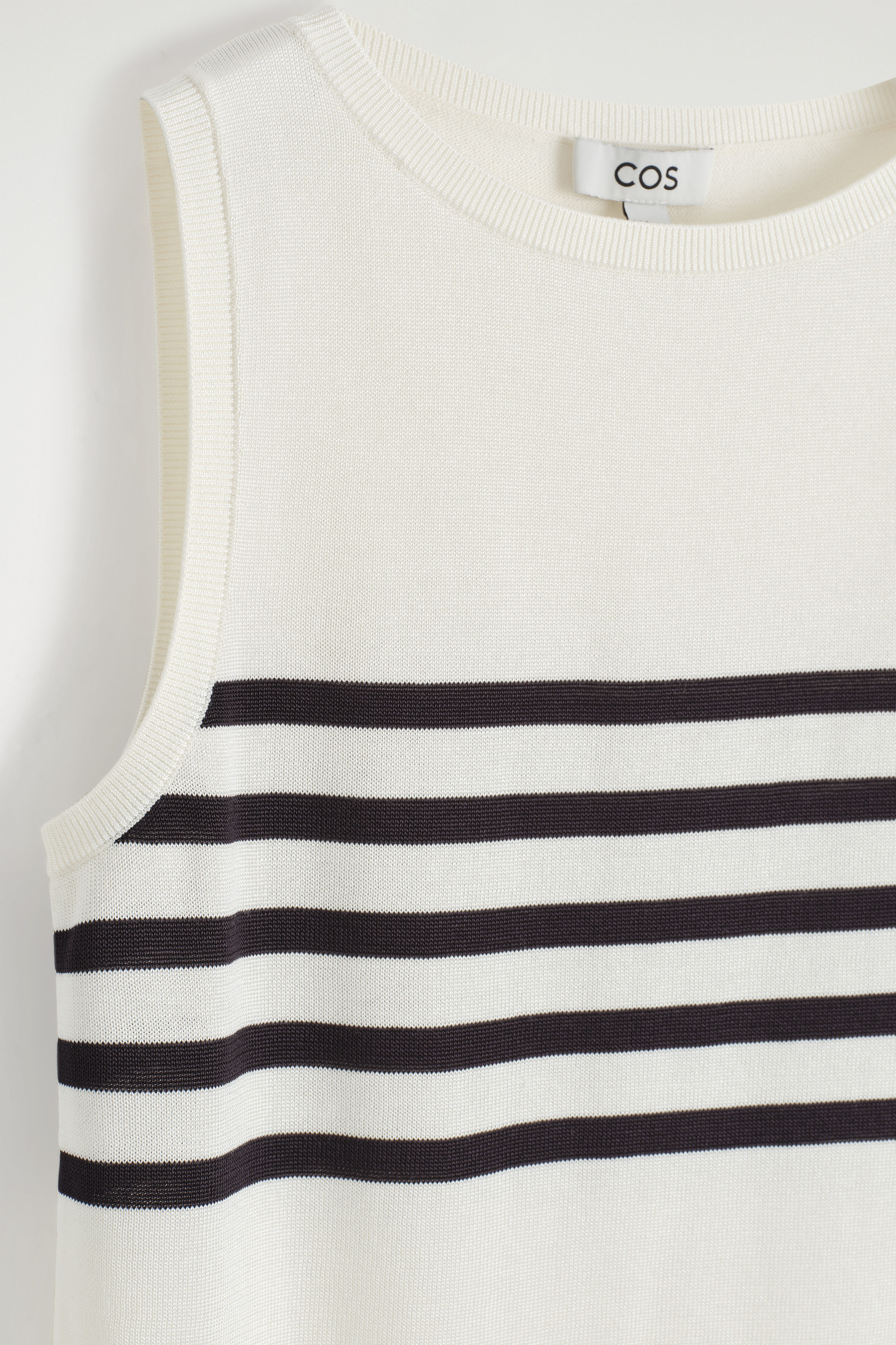 【PALEJADE】90's Stripe Knit Sleeveless Top - Basic Items Similar to Pale Jade Sleeveless Knit White | Global