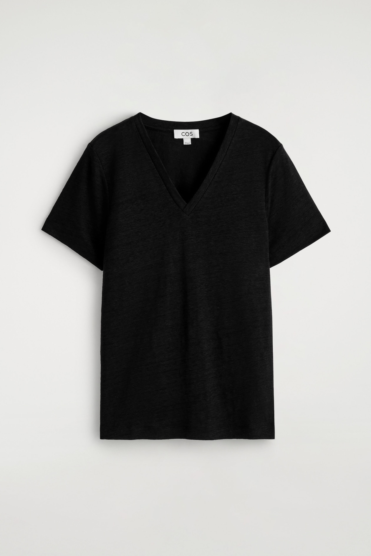 V-NECK LINEN T-SHIRT — BLACK