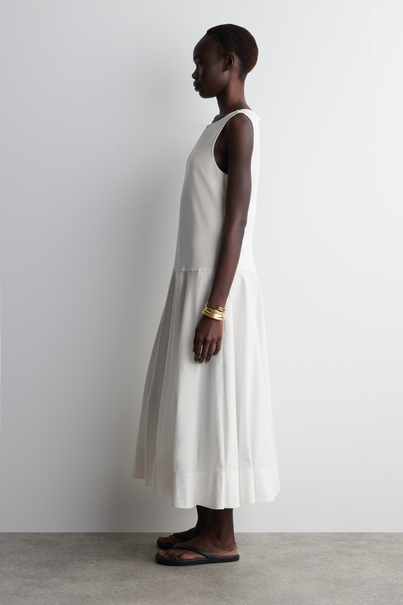 VESTIDO EVASÉ DE ALGODÓN CON CUELLO BARCO - BLANCO/NEGRO - 3