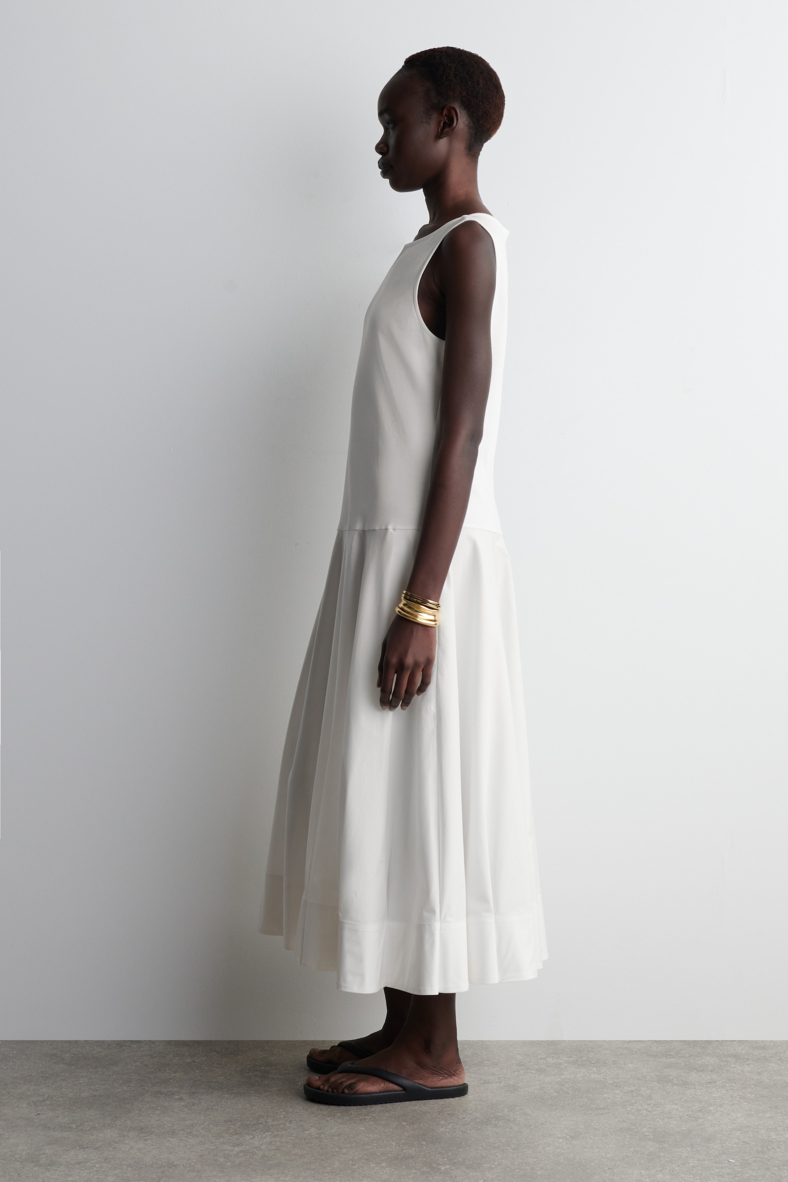 VESTIDO EVASÉ DE ALGODÓN CON CUELLO BARCO - BLANCO/NEGRO - 4