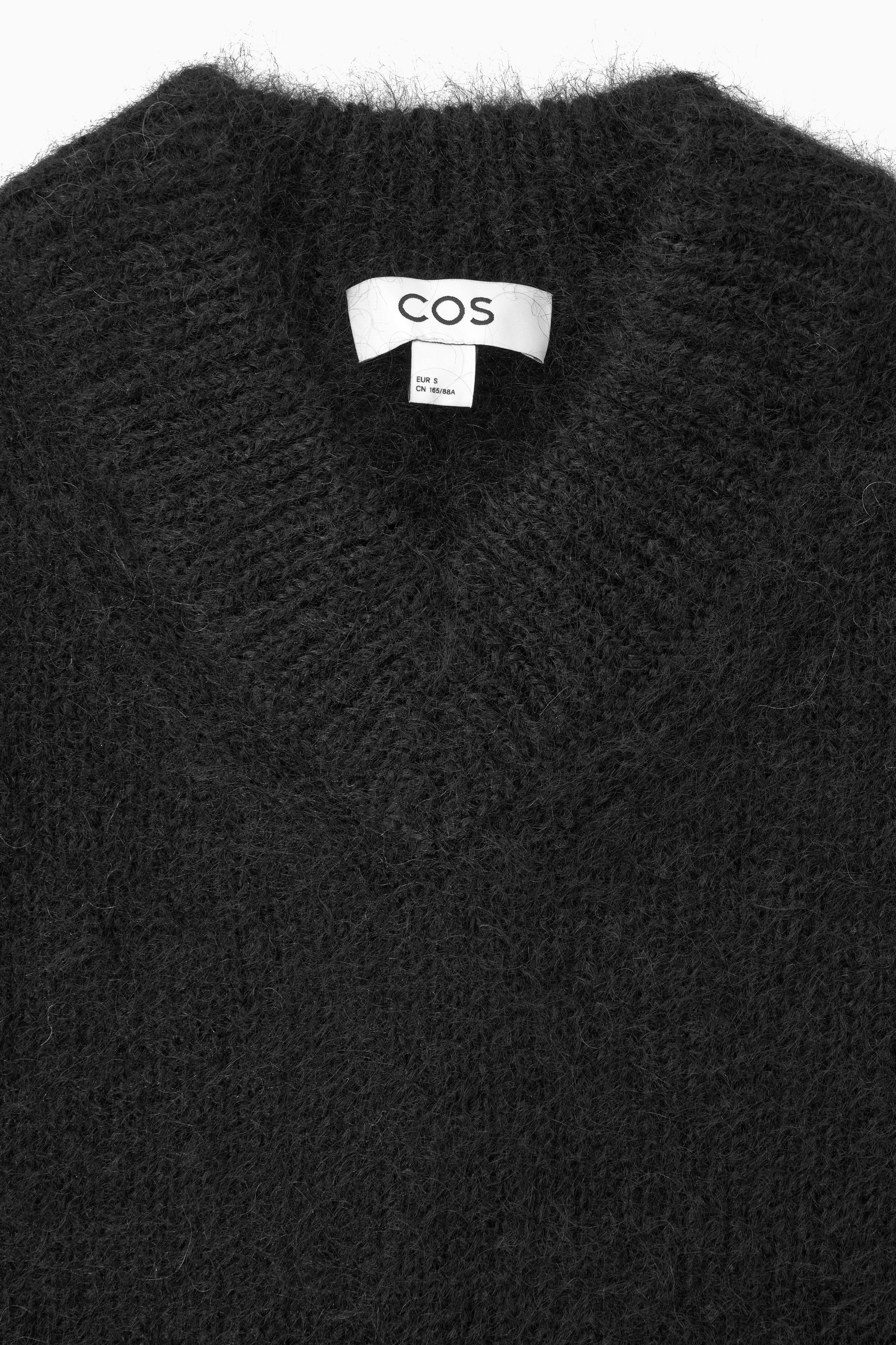 CROPPED V-NECK MOHAIR JUMPER - BLACK | COS