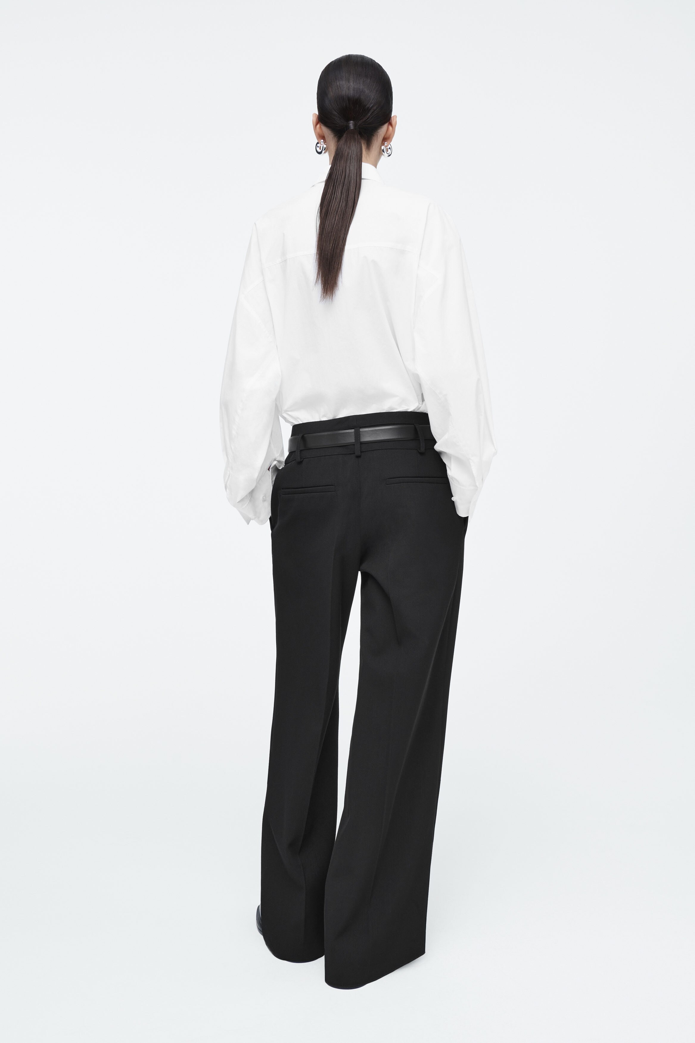 REGULAR WOOL-TWILL WIDE-LEG PANTS - BLACK | COS