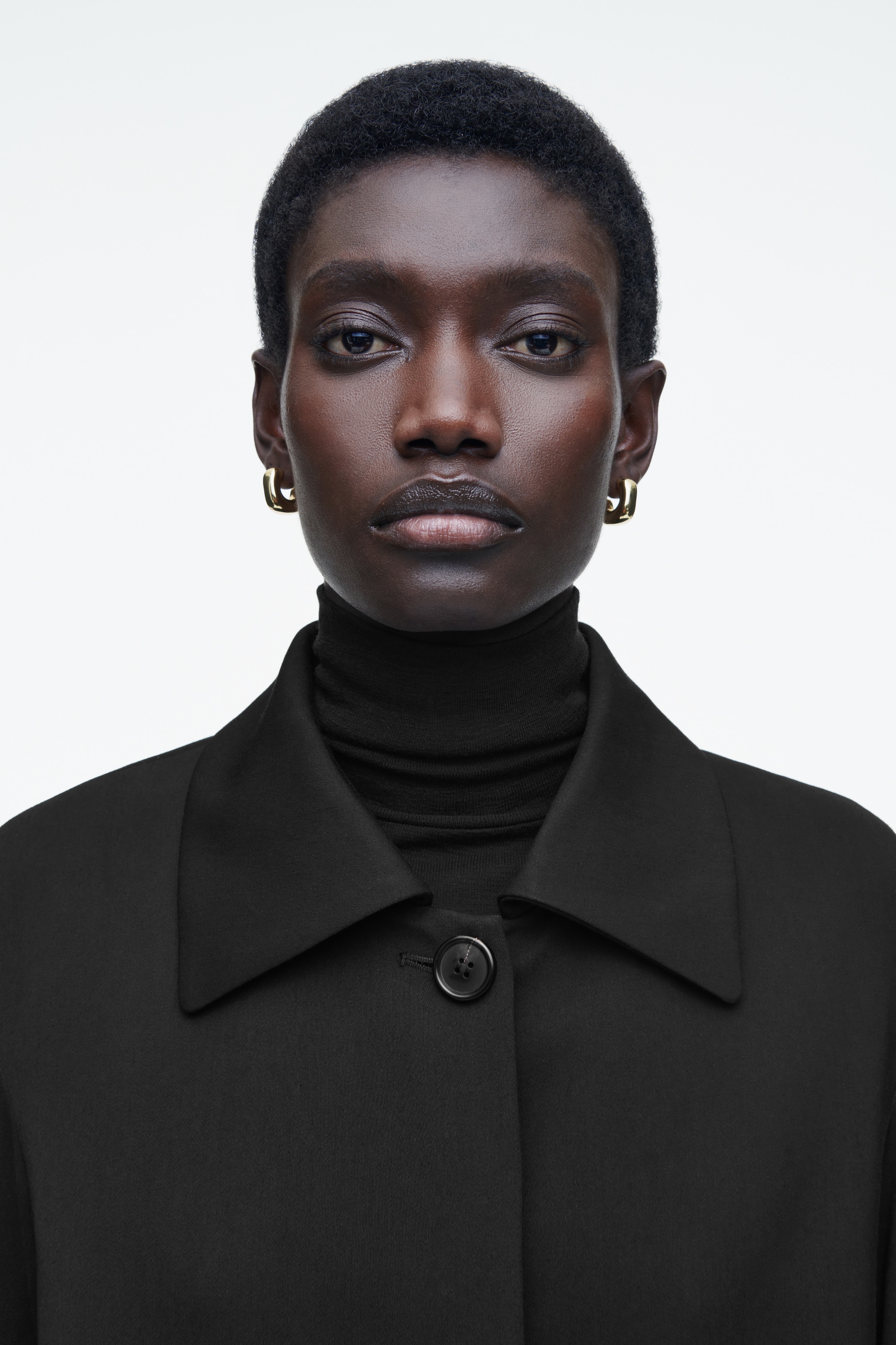 Größeres Bild anzeigen: EINREIHIGER KURZMANTEL - SCHWARZ - Ladies | H&M AT 5