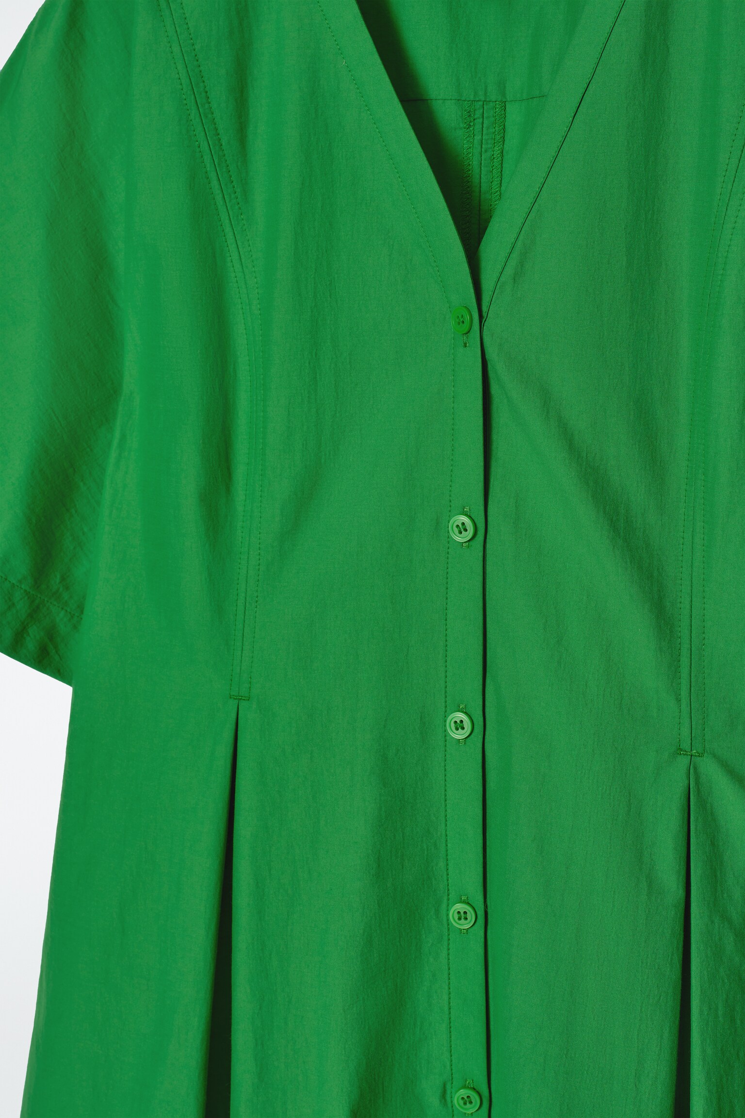 VESTIDO CORTO EVASÉ PLISADO - VERDE/NEGRO - 5