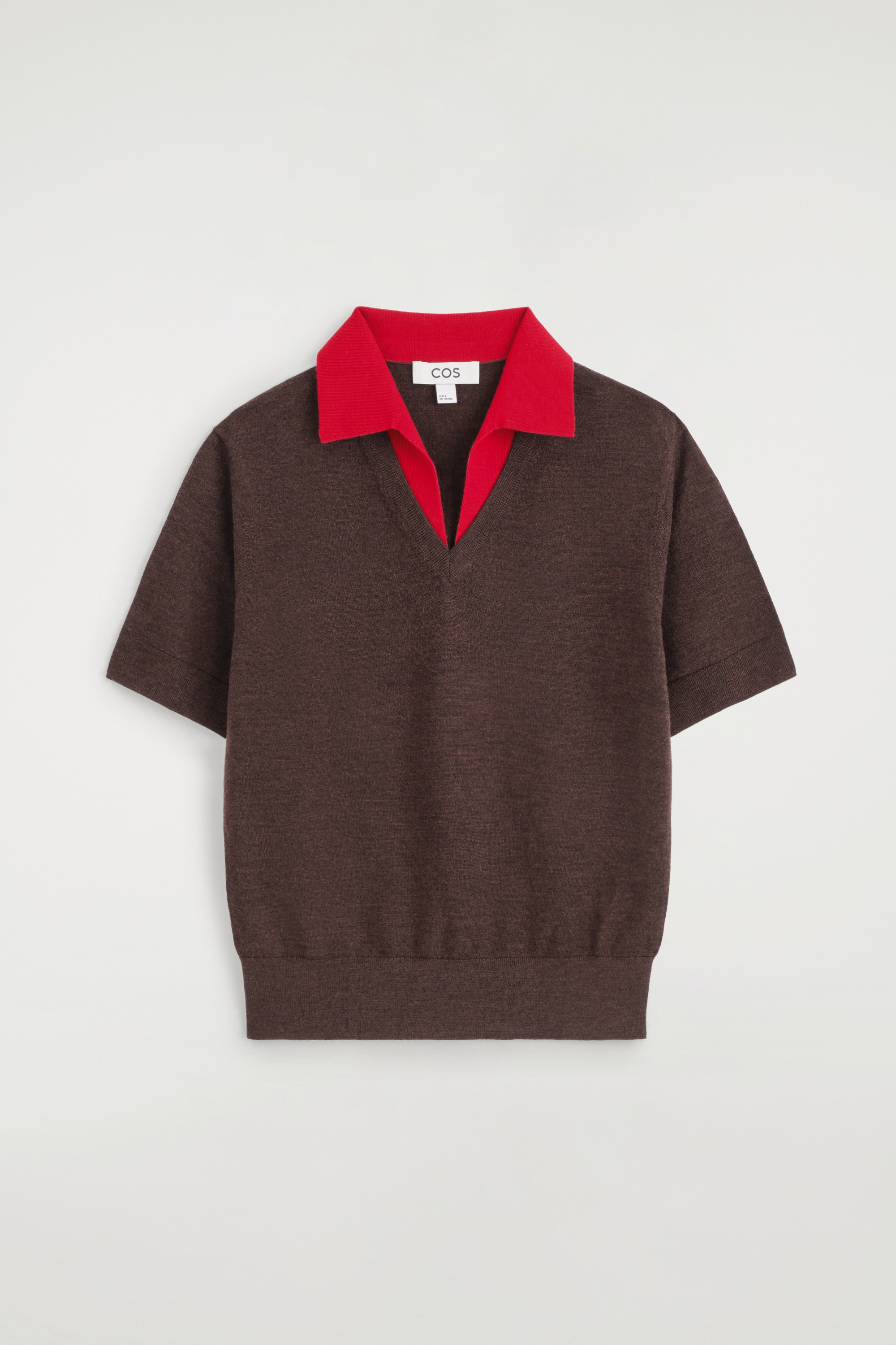LAGDELT POLOSHIRT I MERINOULD - BRUN / RØD/MARINEBLÅ / HVID