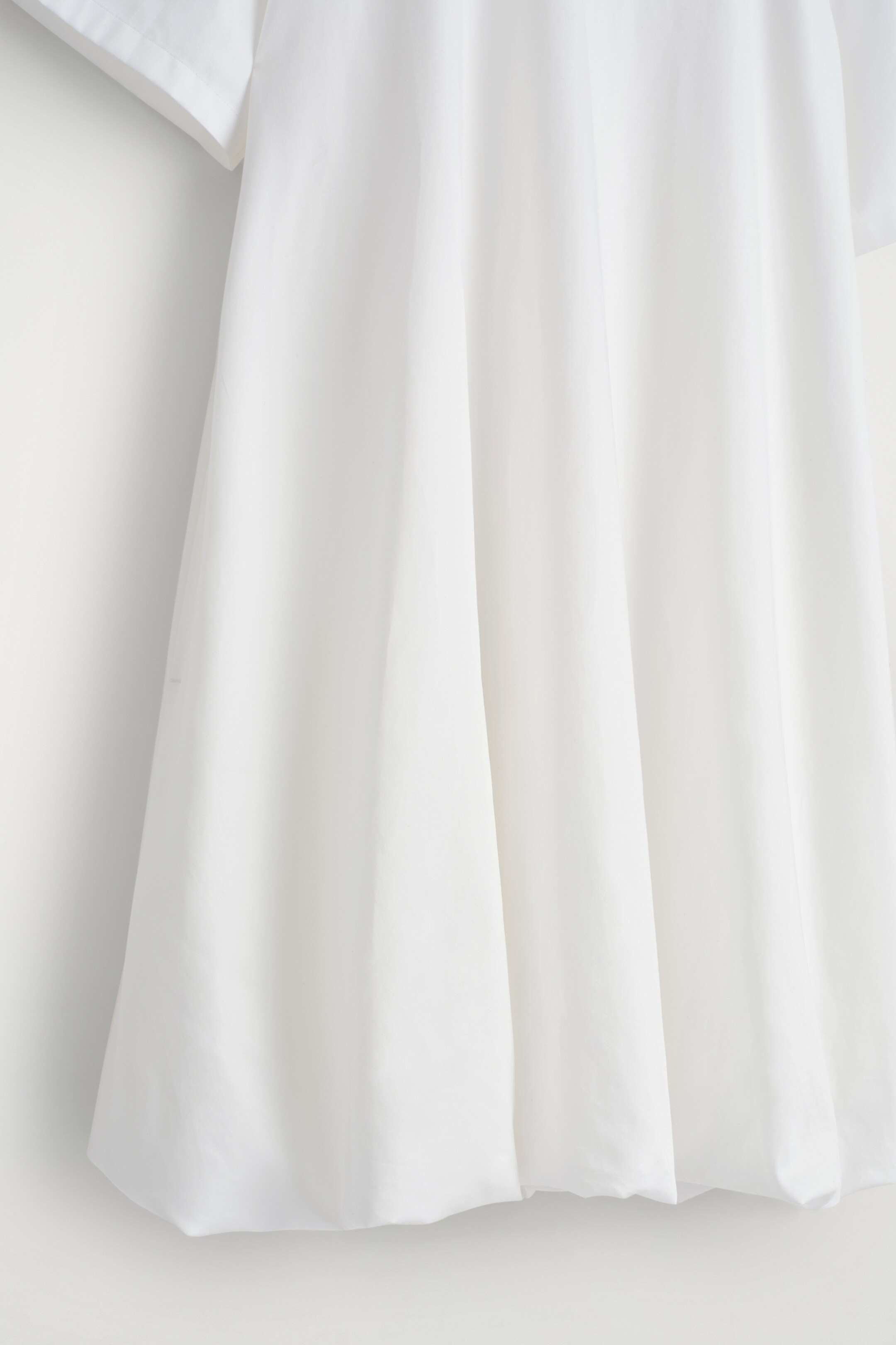 Ver imagem maior: Vestido Mini com Barra em Balão - BRANCO - SENHORA | H&M PT 6