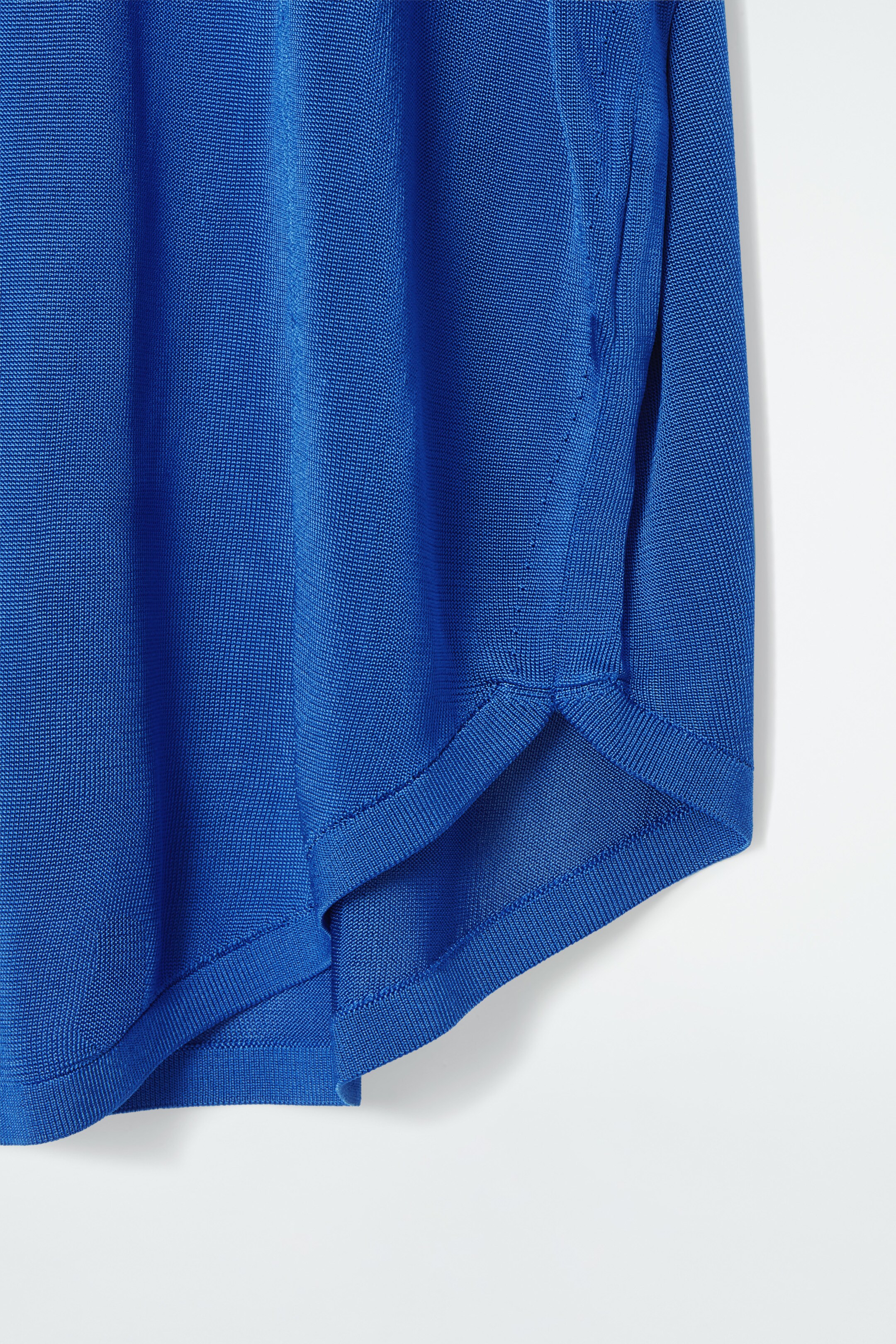 Ingrandisci l'immagine: KNITTED CIRCLE-CUT T-SHIRT - BLUE - DONNA | H&M CH 2
