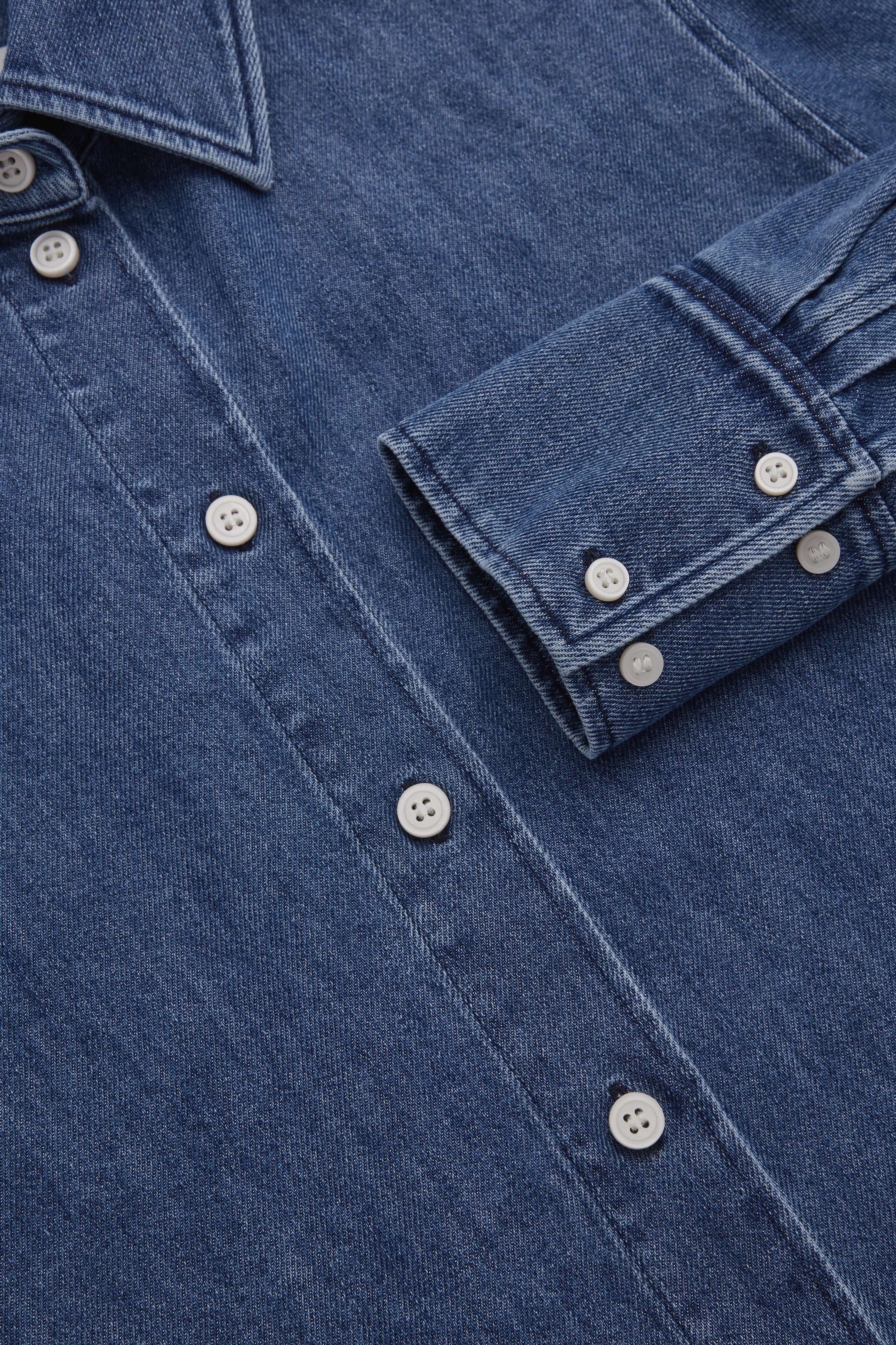 StillMedia/DescriptiveDetail