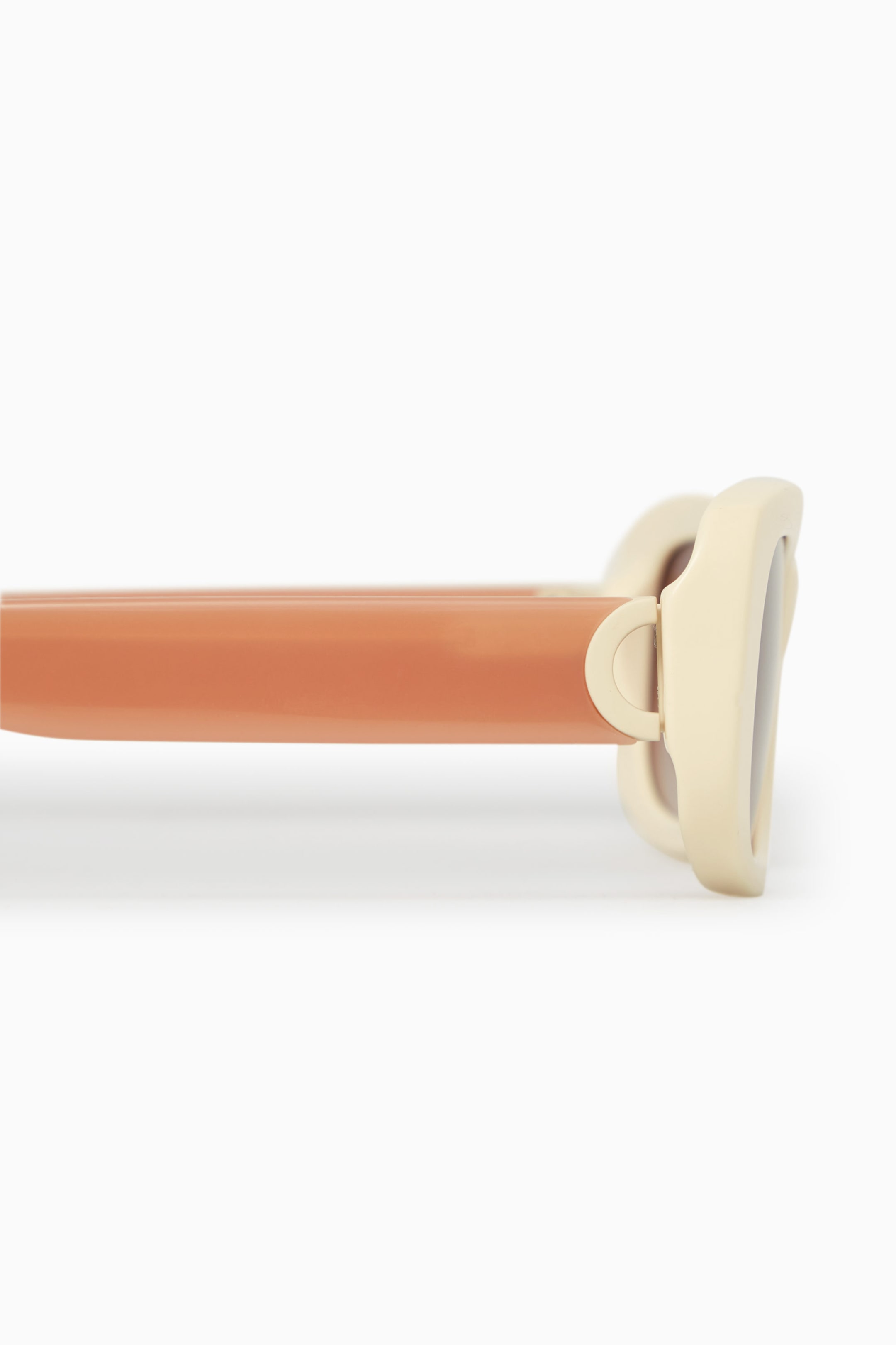 StillMedia/DescriptiveDetail