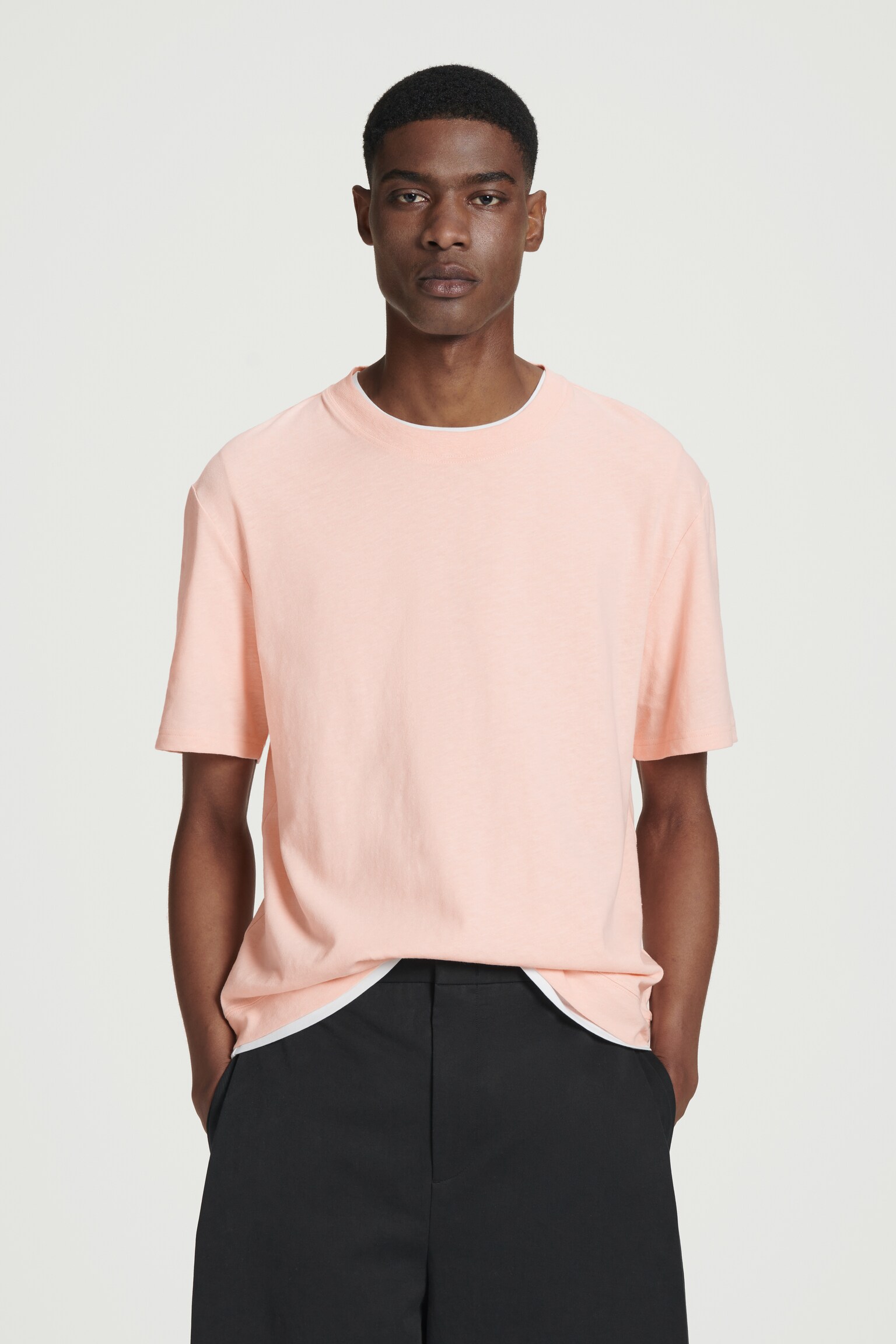 CAMISETA EN MEZCLA DE ALGODÓN Y LINO RELAXED-FIT - ALBARICOQUE/BLANCO/AZUL - 2