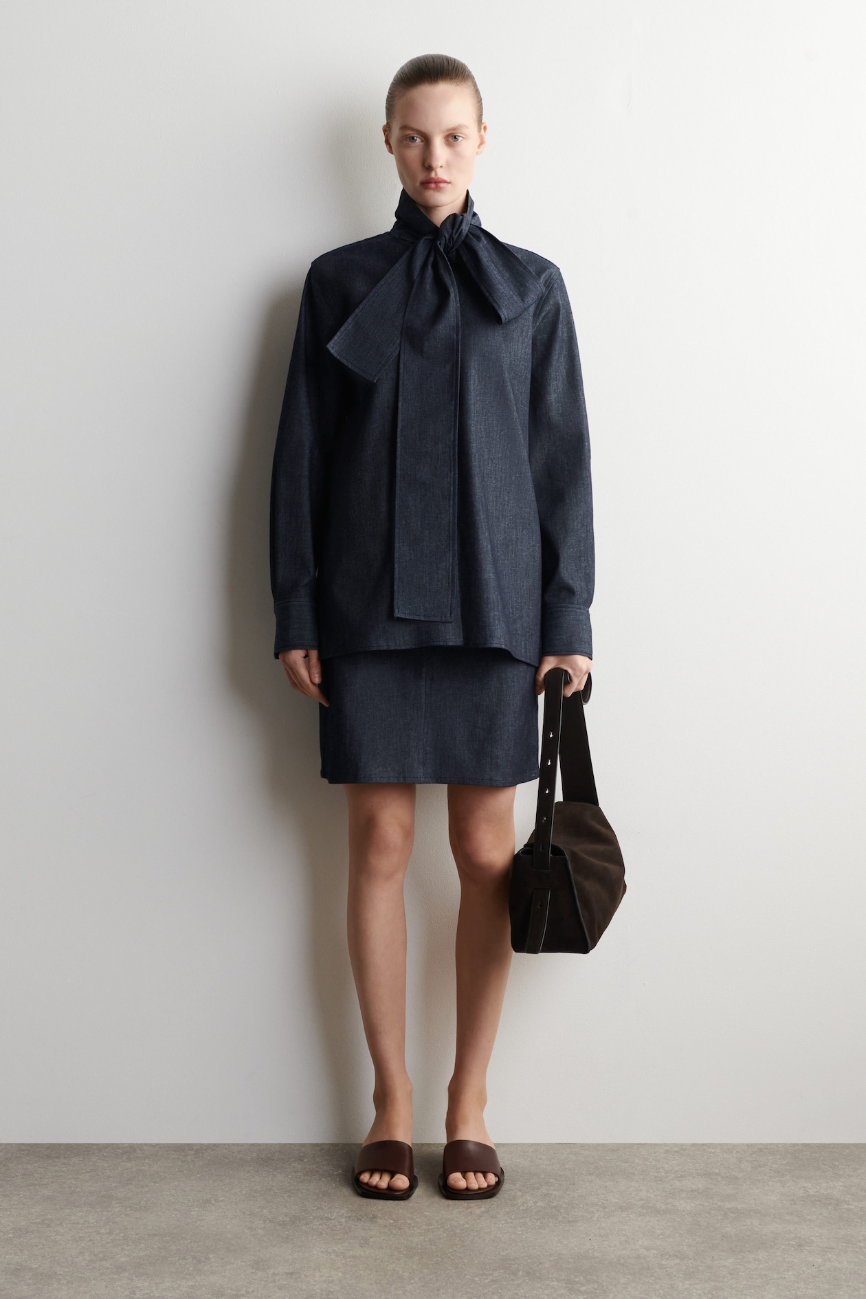BOW-DETAIL DENIM SHIRT — INDIGO
