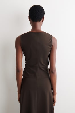 TWIST-DETAIL JERSEY TOP — DARK BROWN 4