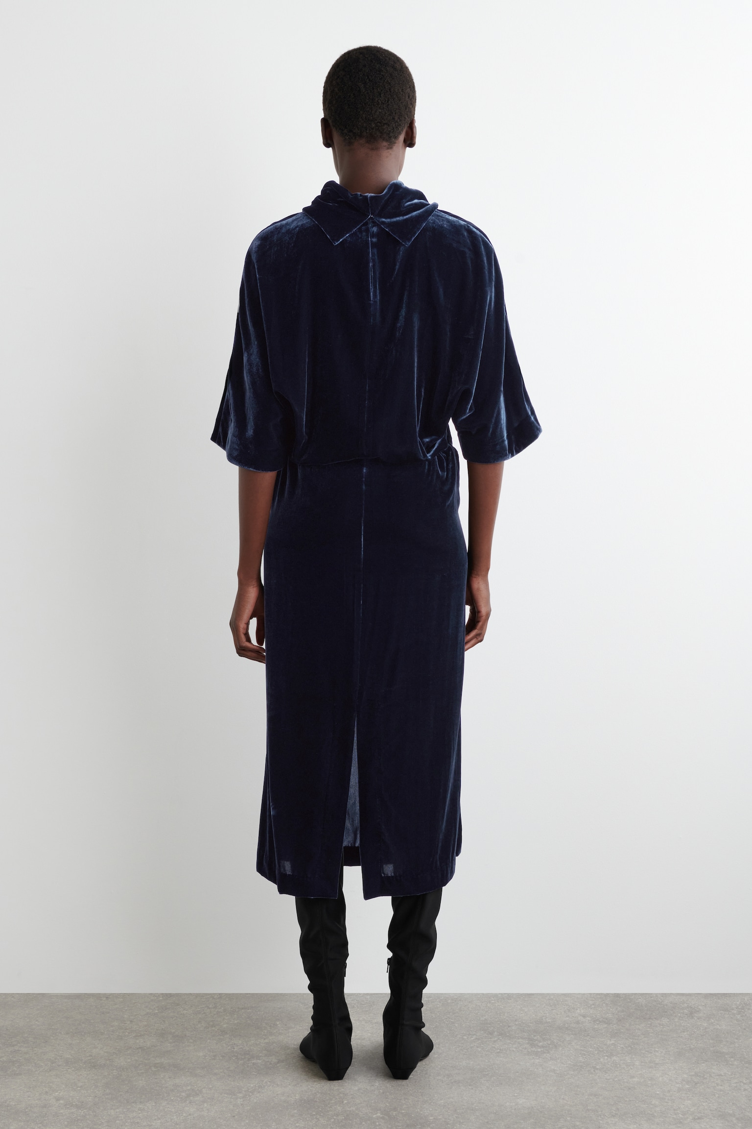 ROBE MIDI DRAPÉE À COL EN VELOURS - BLEU MARINE/BRUN FONCÉ - 3
