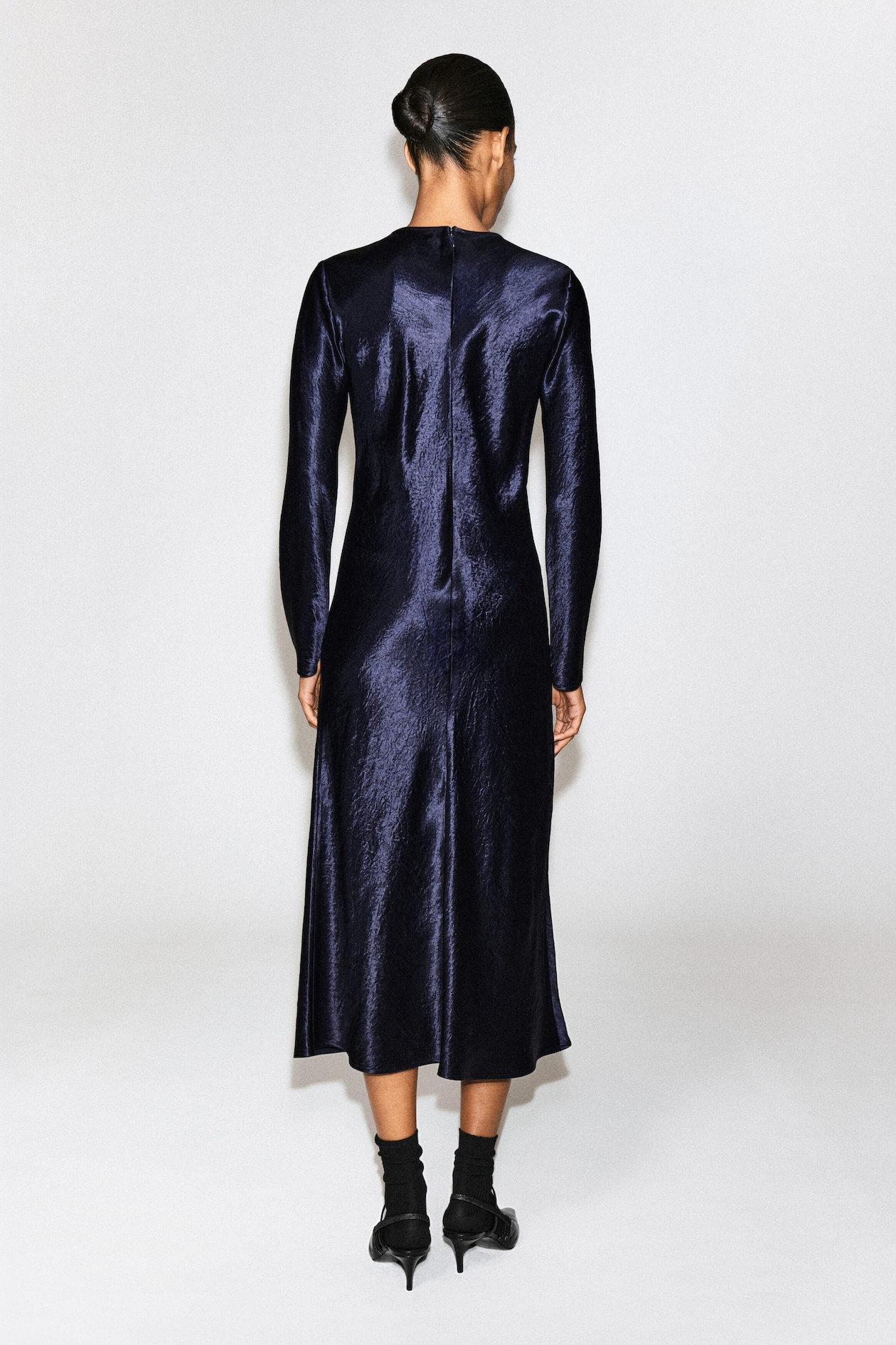 SATIN LONG-SLEEVED MAXI DRESS — MIDNIGHT BLUE