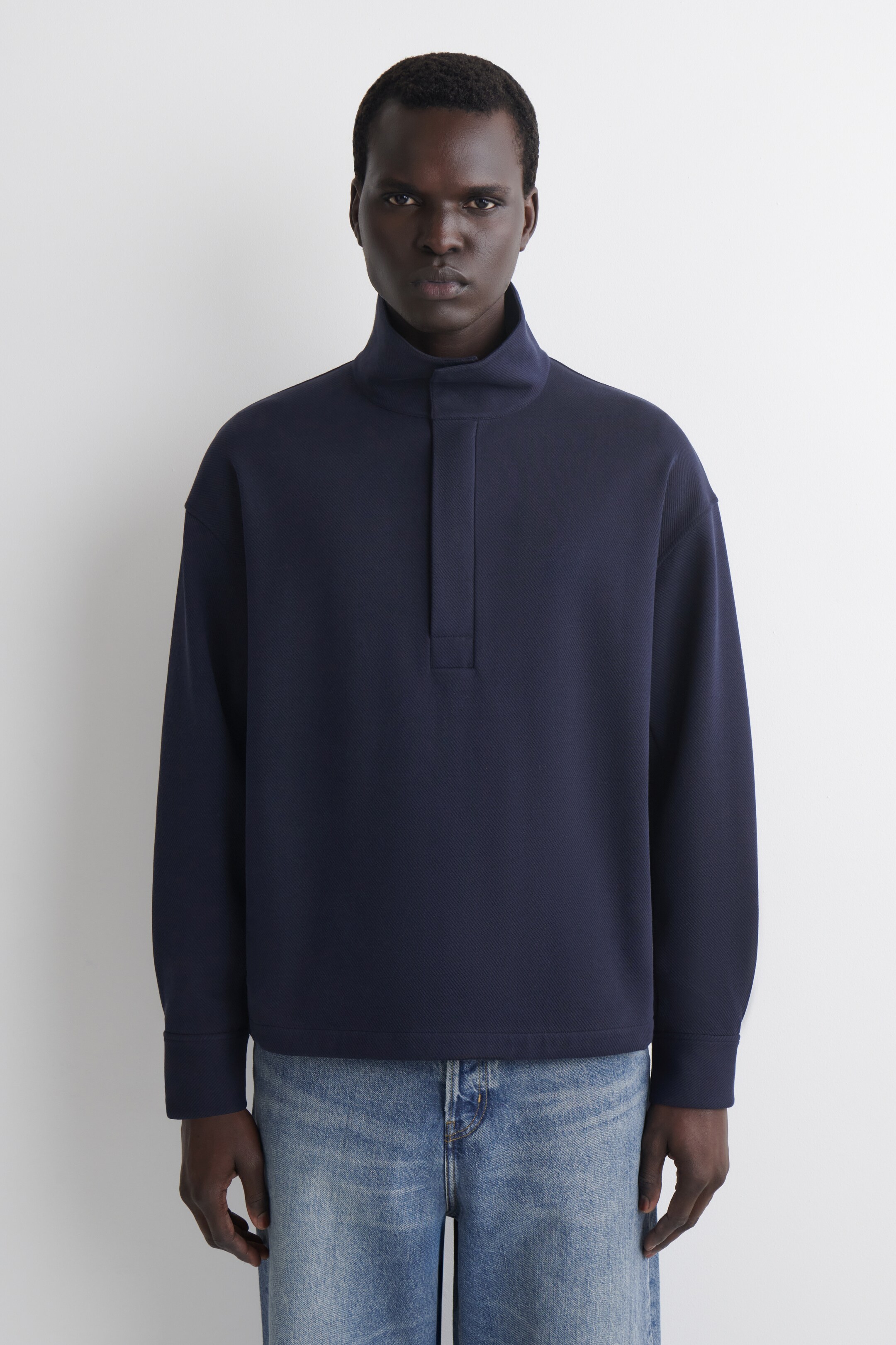 Ingrandisci l'immagine: FUNNEL-NECK ZIP-UP SWEATSHIRT - NAVY - UOMO | H&M CH 1