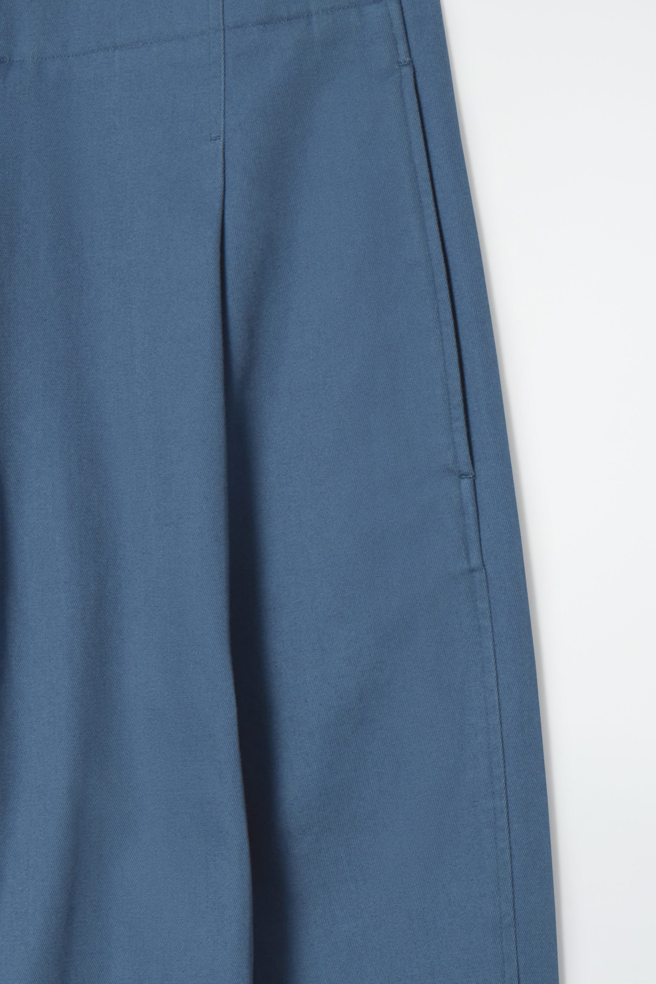 StillMedia/DescriptiveDetail