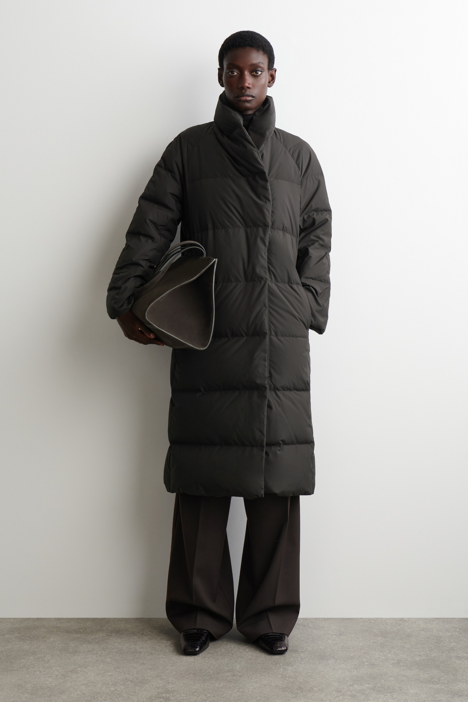 SHAWL-COLLAR QUILTED DOWN COAT - DARK BROWN