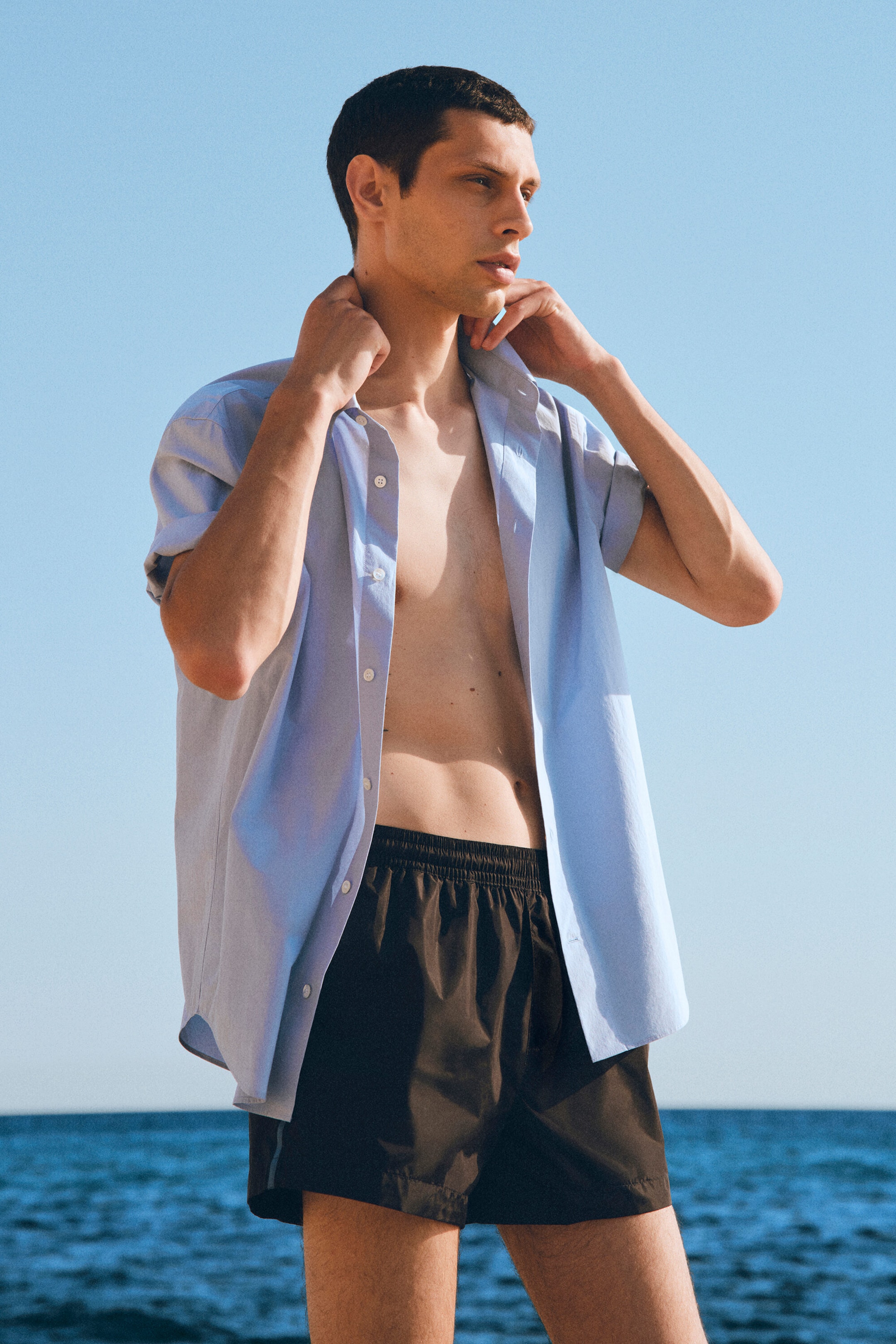 STRIPE-DETAIL SWIM TRUNKS