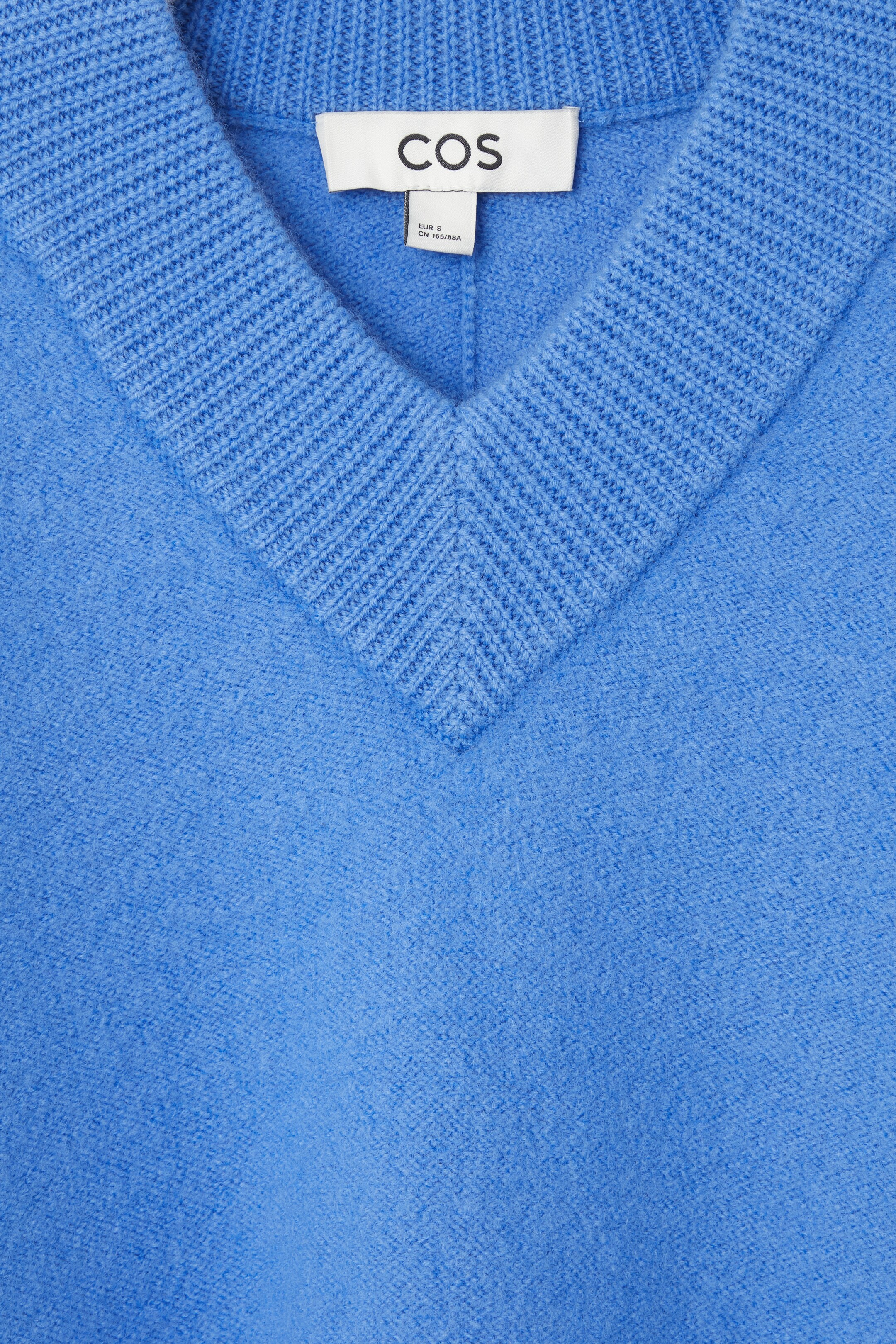 View larger image: CROPPED V-NECK WOOL JUMPER - SKY BLUE - Ladies | H&M GB 3