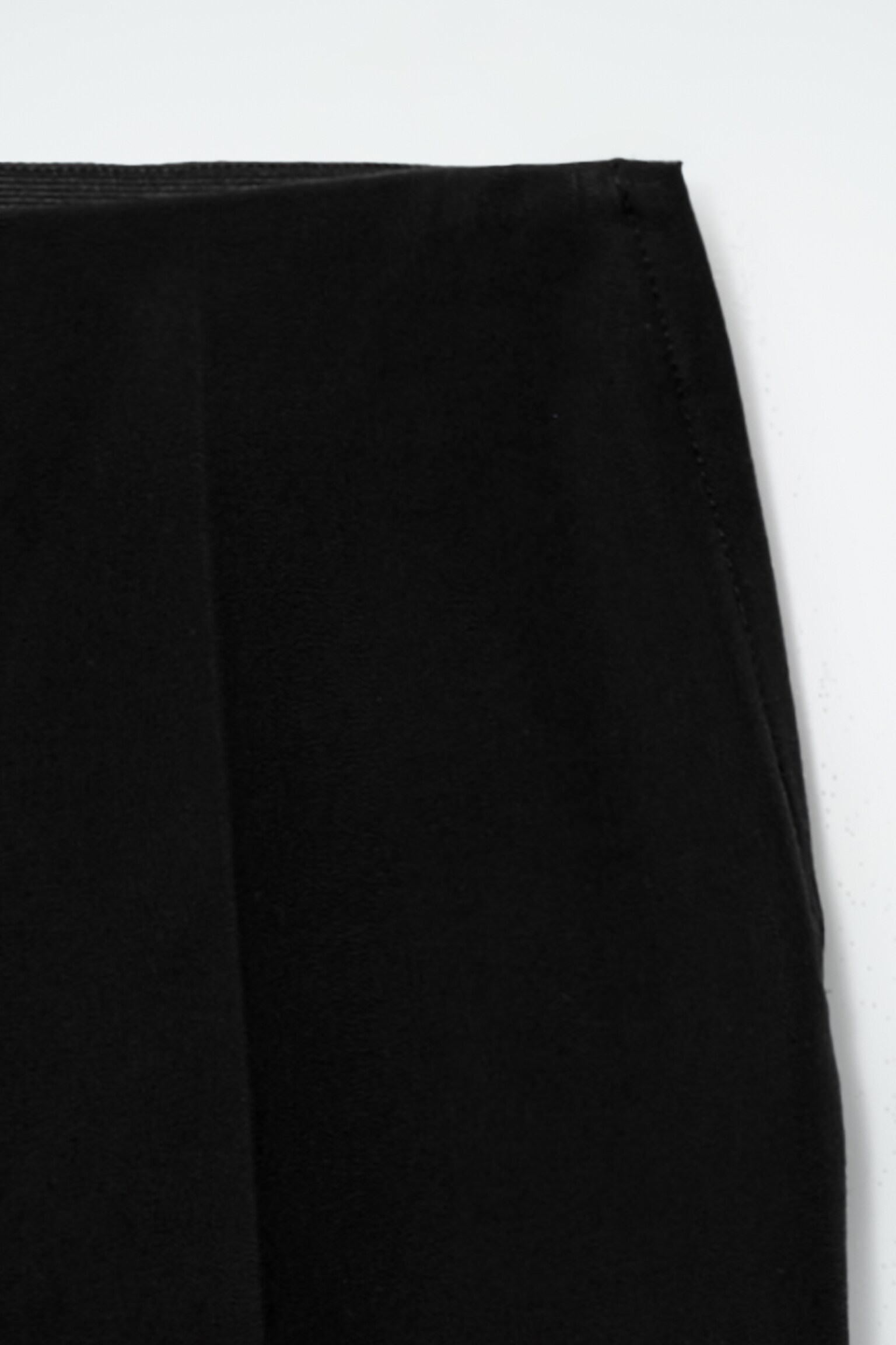 PANTALÓN CROP CORTE AJUSTADO - NEGRO/MARRÓN - 4