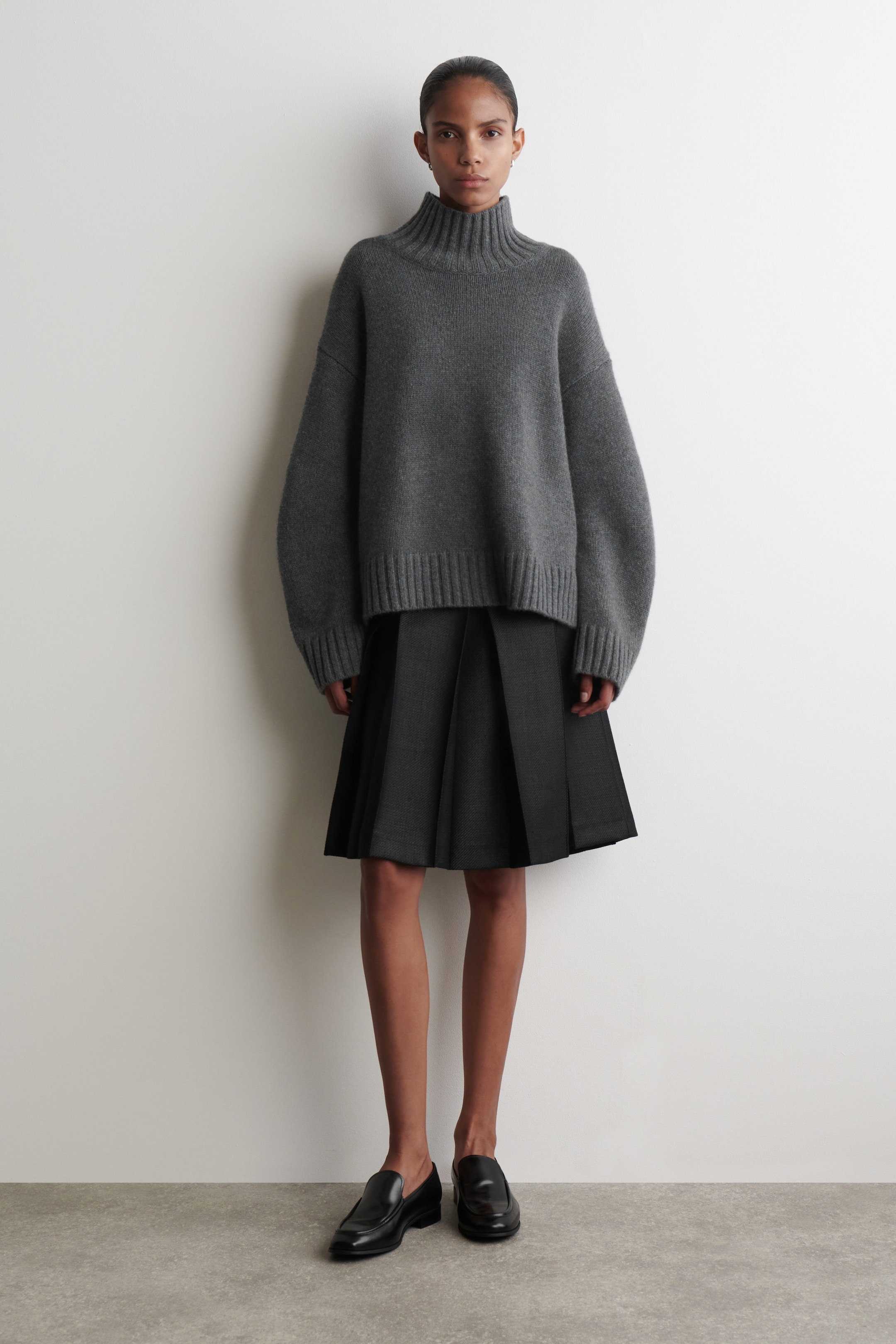 PLEATED WOOL-BLEND SKIRT