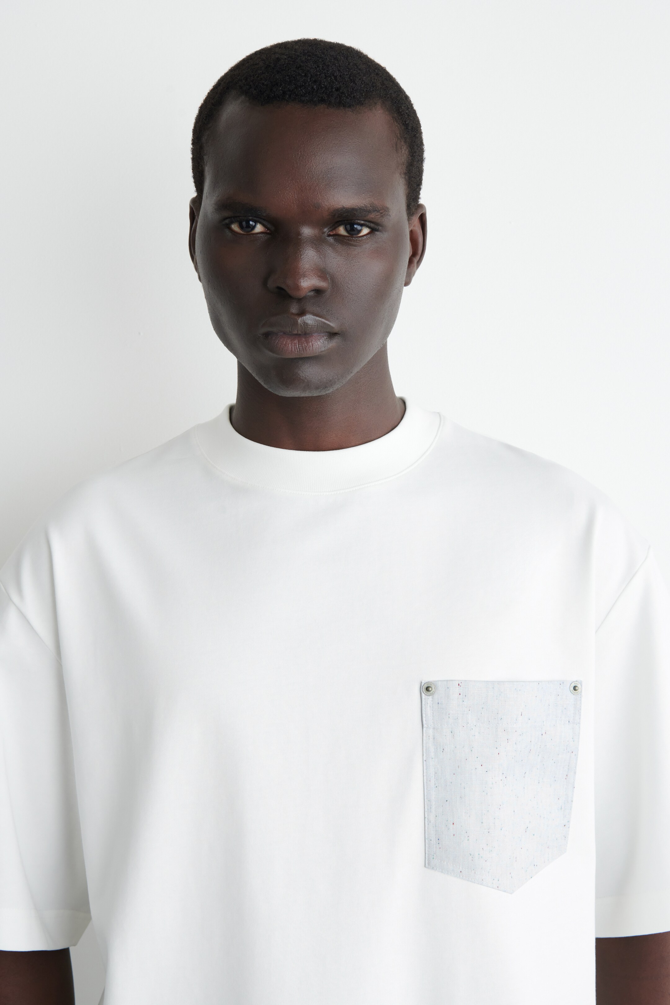 Se større billede: Oversized vævet lomme t-shirt - HVID - HERRE | H&M DK 5
