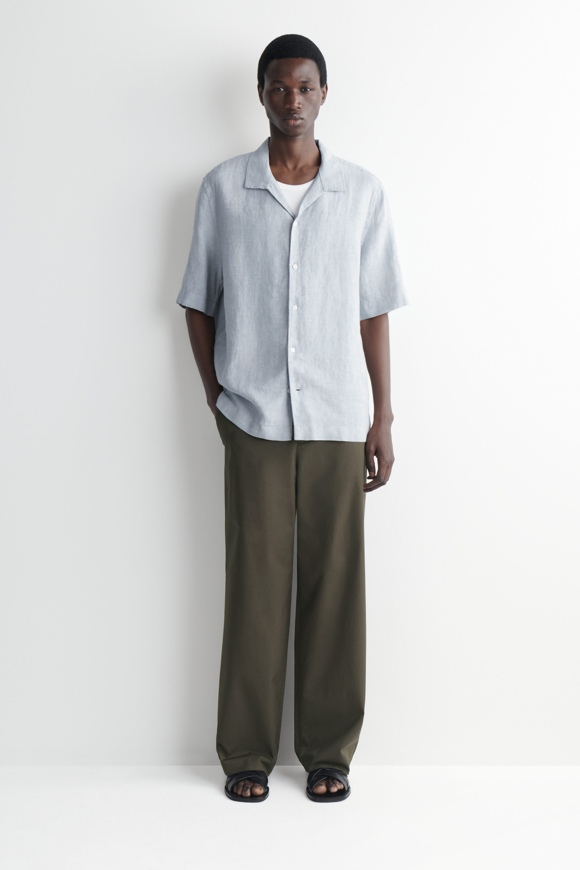 CAMP-COLLAR SHORT-SLEEVED LINEN SHIRT - DUSTY BLUE | COS NO