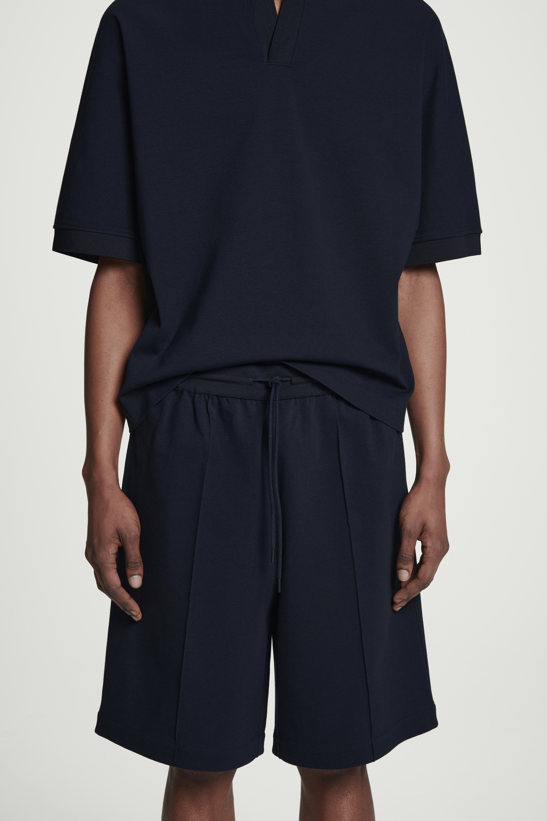 Grösseres Bild ansehen: JOGGINGSHORTS AUS MERZERISIERTEM JERSEY - NAVYBLAU - HERREN | H&M CH 2