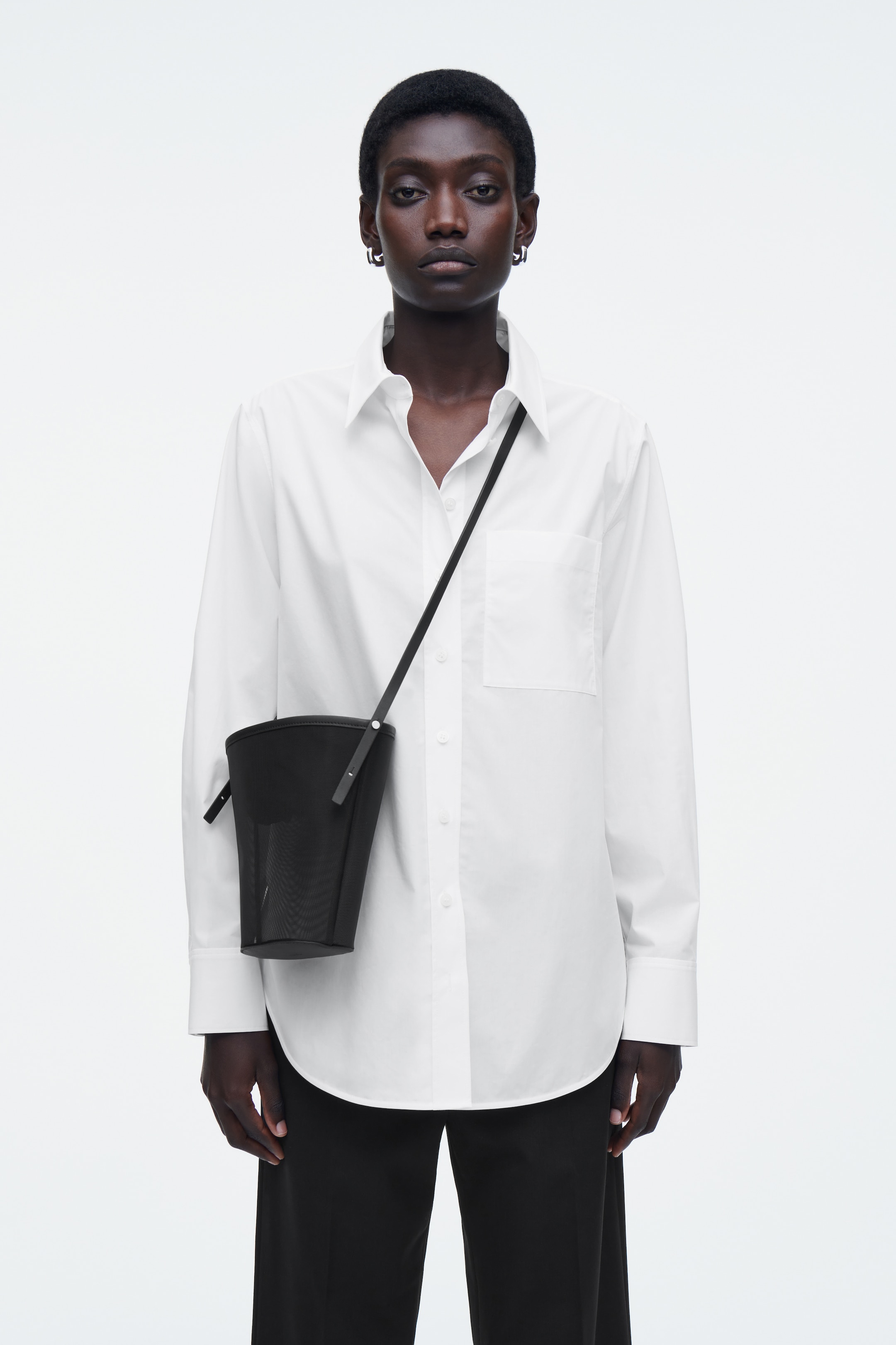View larger image: MINI BUCKET BAG - MESH - BLACK - Ladies | H&M GB 3