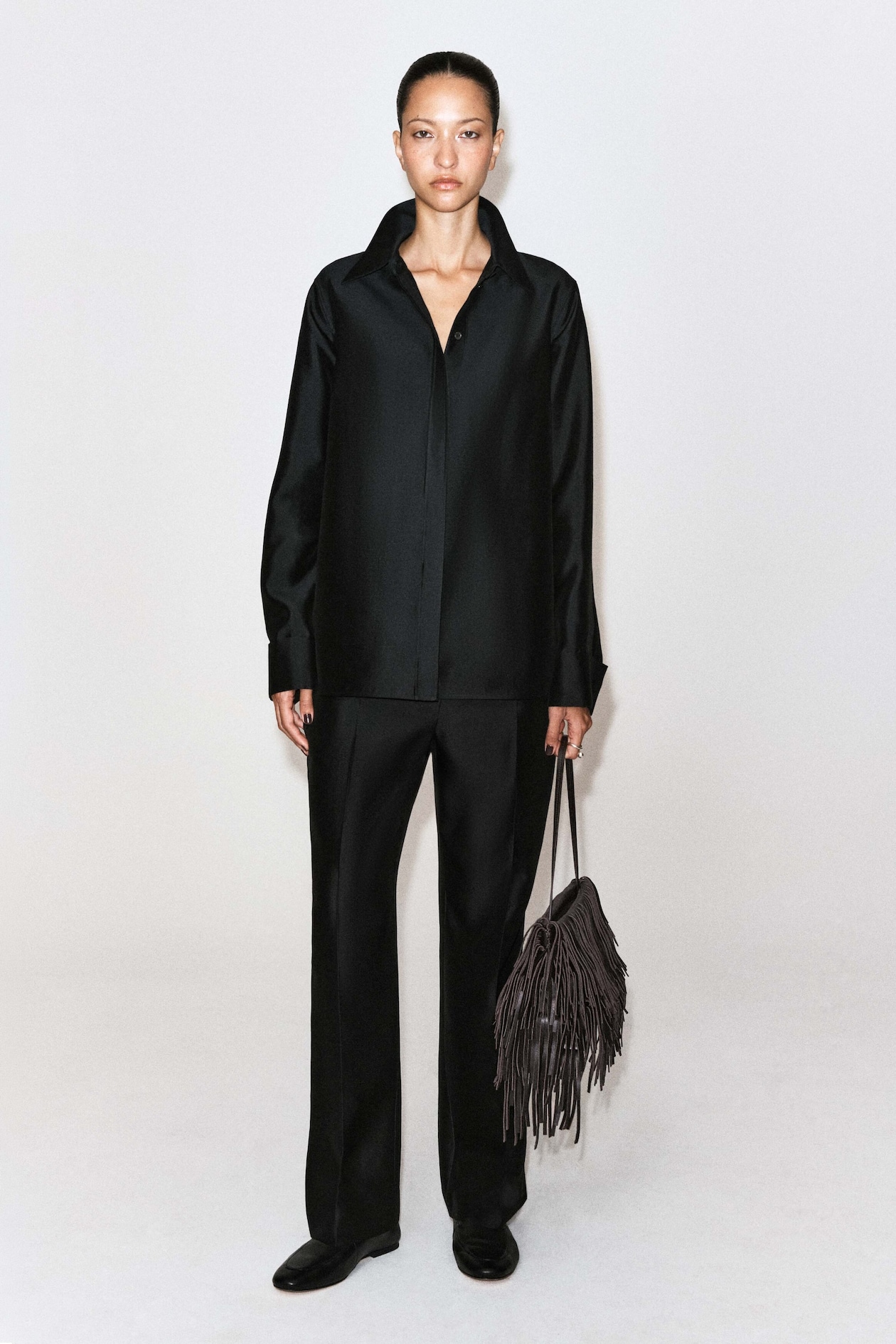 TAILORED SILK STRAIGHT-LEG PANTS — CARBON