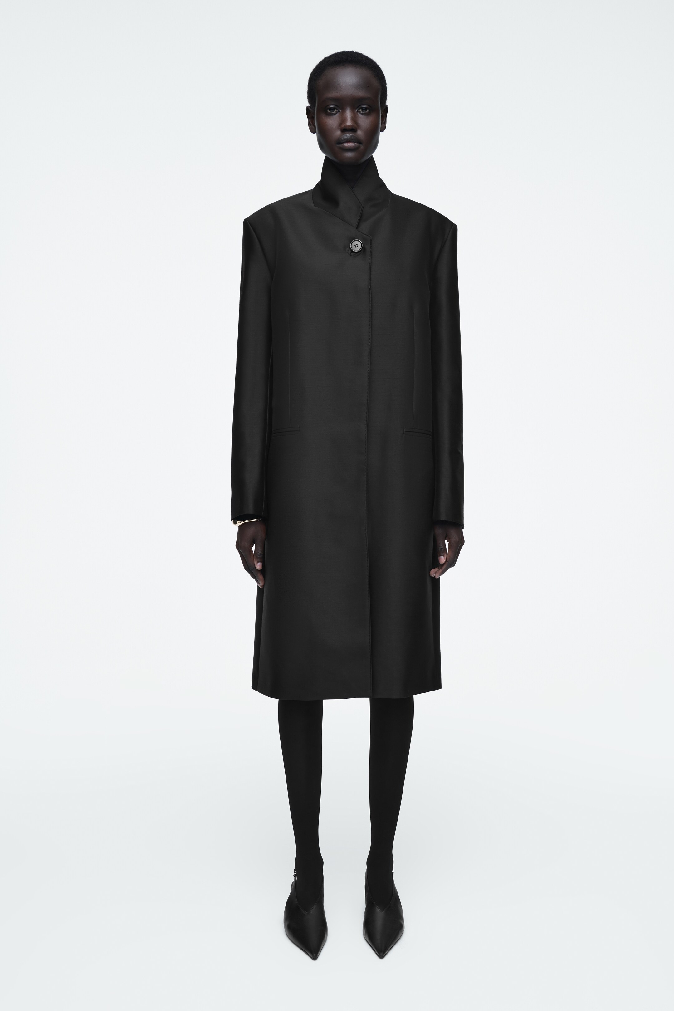 Agrandir l'image: MANTEAU DROIT EN SATIN DE LAINE - NOIR - FEMME | H&M CH 1