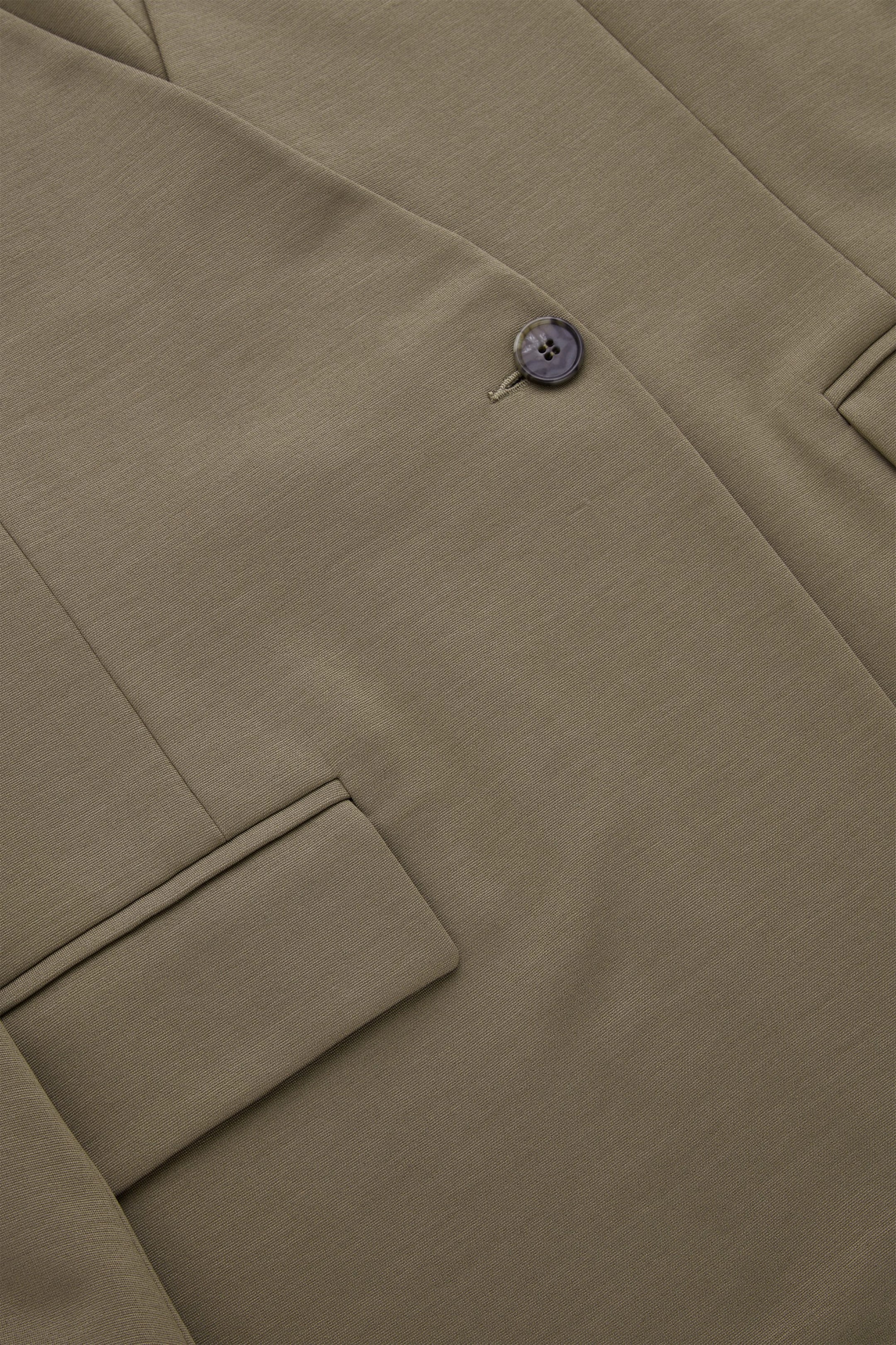 StillMedia/DescriptiveDetail