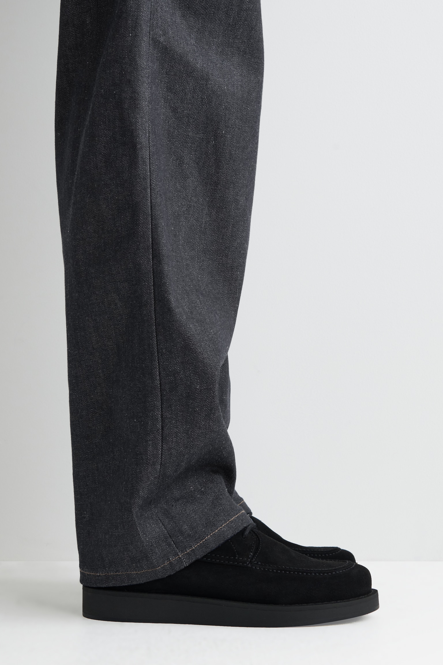 SUEDE DESERT BOOTS - BLACK - 6