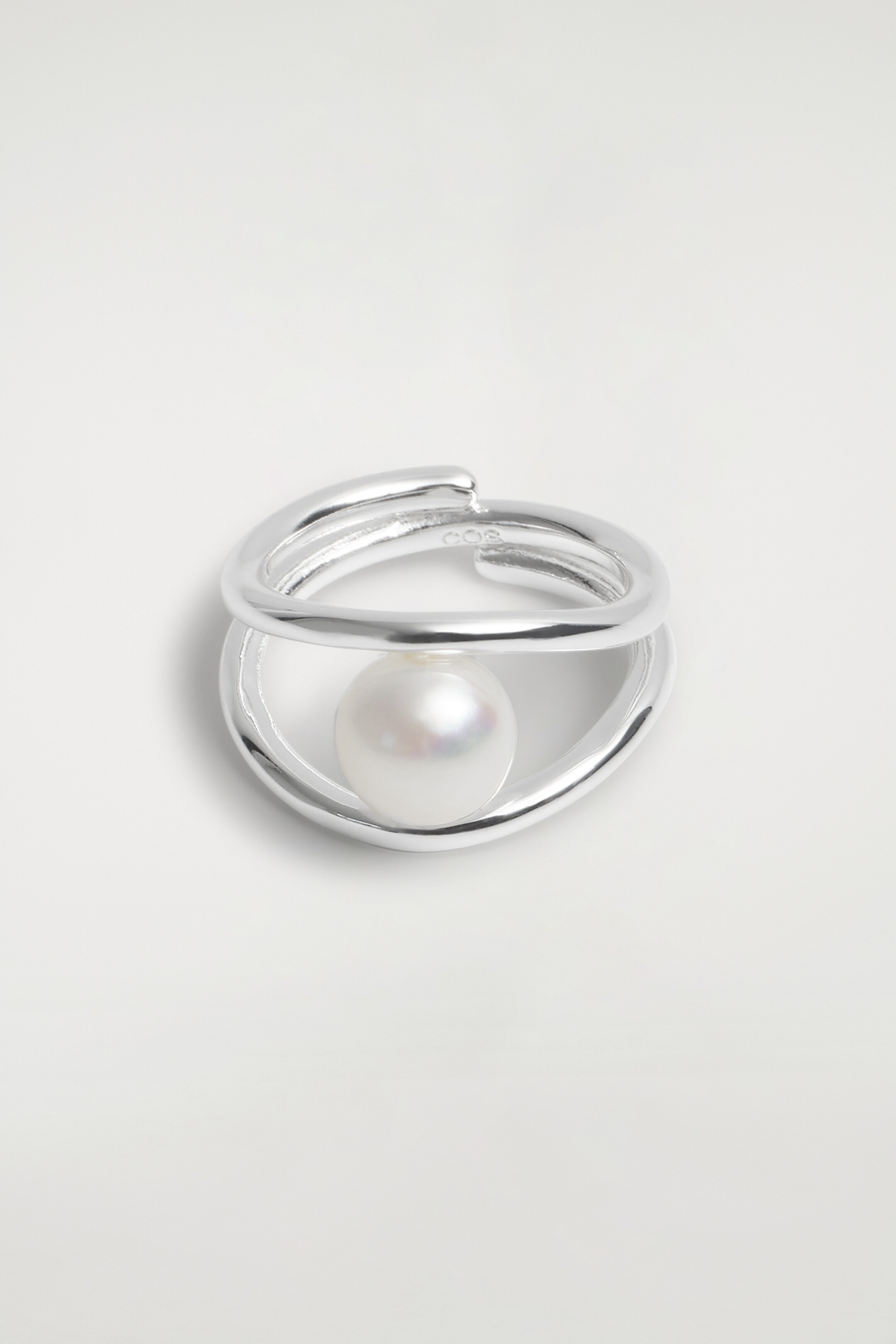 Visualizza immagine più grande: ANELLO CON PERLA FLUTTUANTE - ARGENTO - DONNA | H&M IT 2