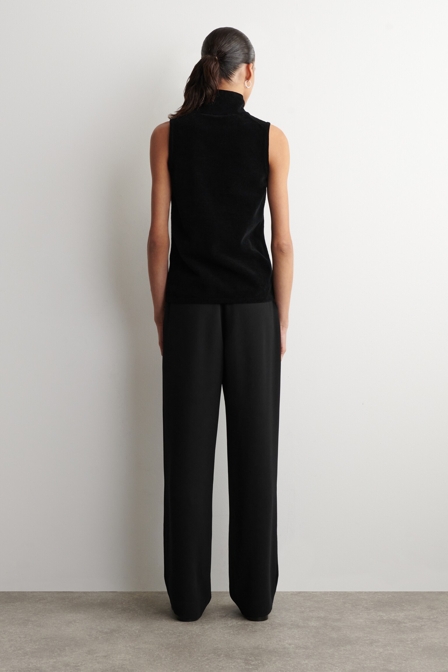 CHENILOVÁ VESTA S FUNNEL GOLIEROM - BLACK - 6