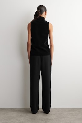 CHENILLE MOCK-NECK VEST — BLACK 4
