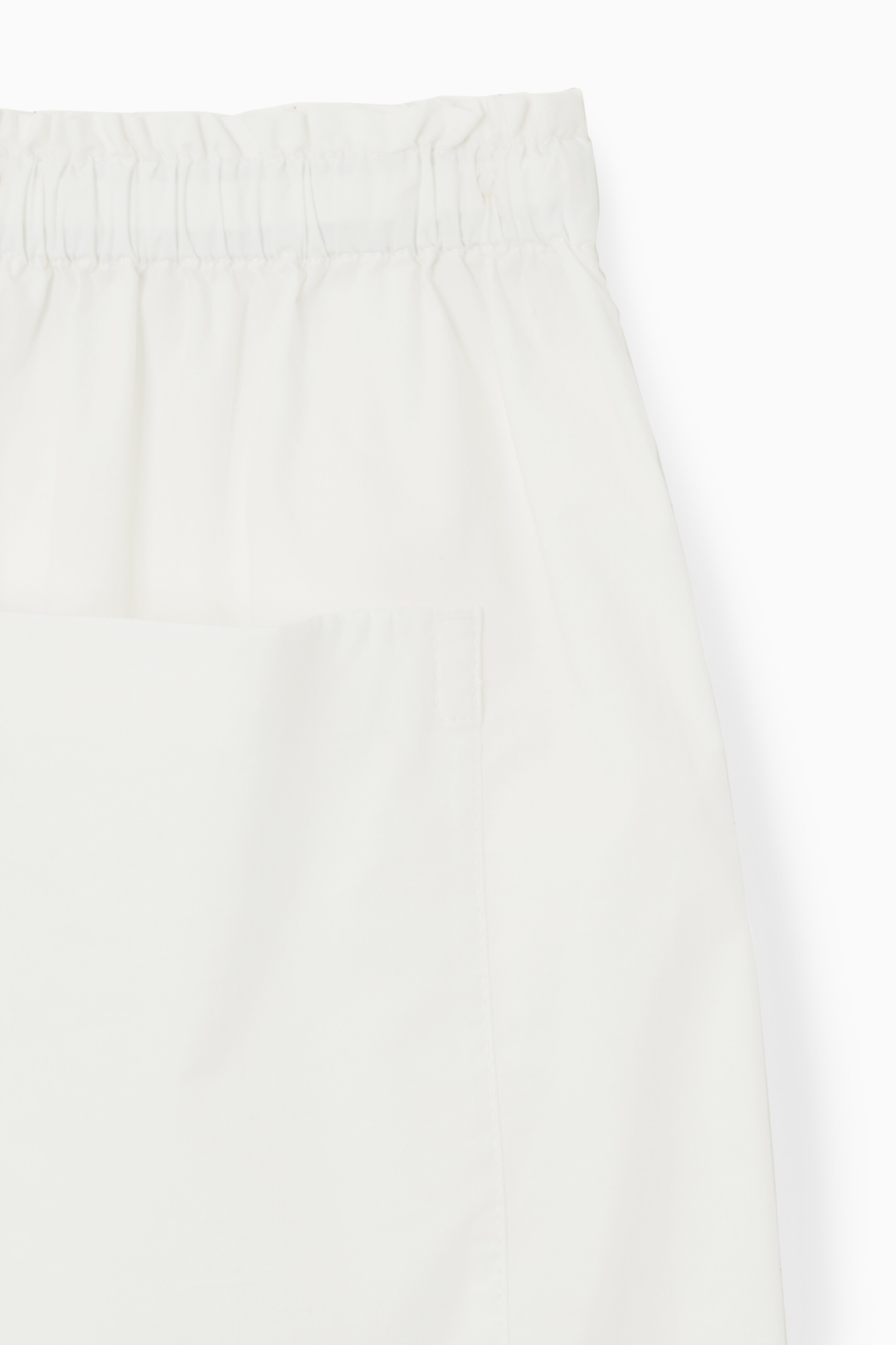 Ingrandisci l'immagine: GATHERED DRAWSTRING SHORTS - WHITE - DONNA | H&M CH 3