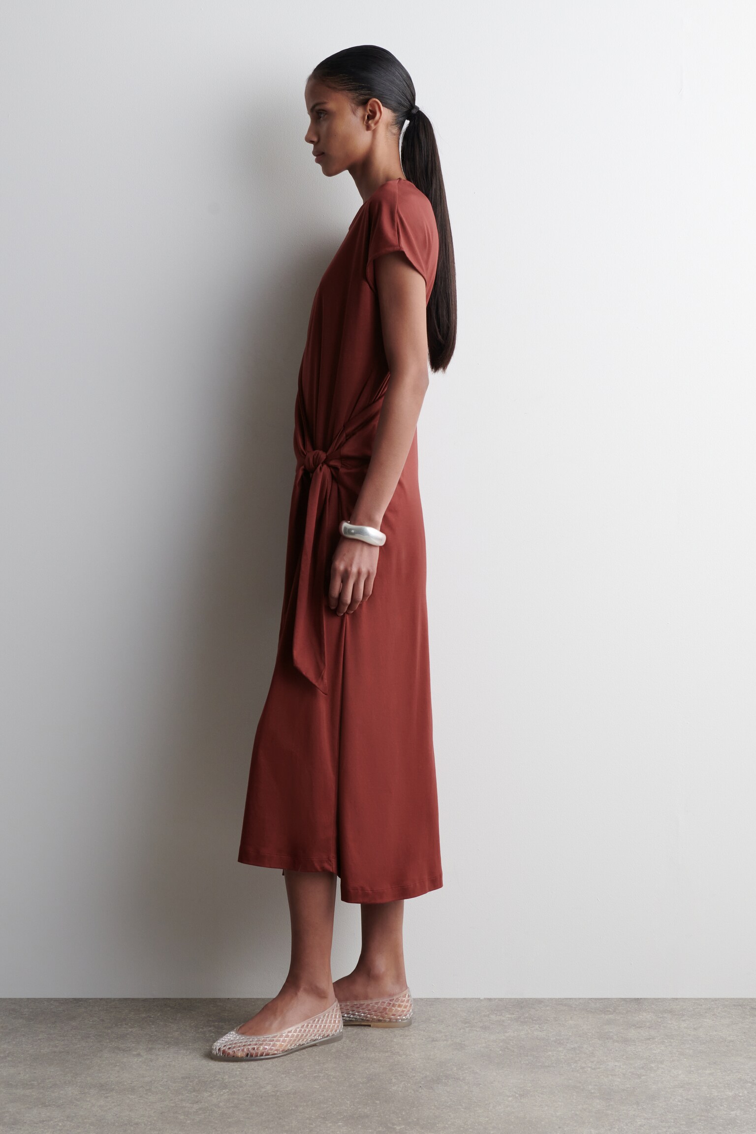 VESTIDO CAMISETA CON FRONTAL CRUZADO - ROJO/GRIS - 5