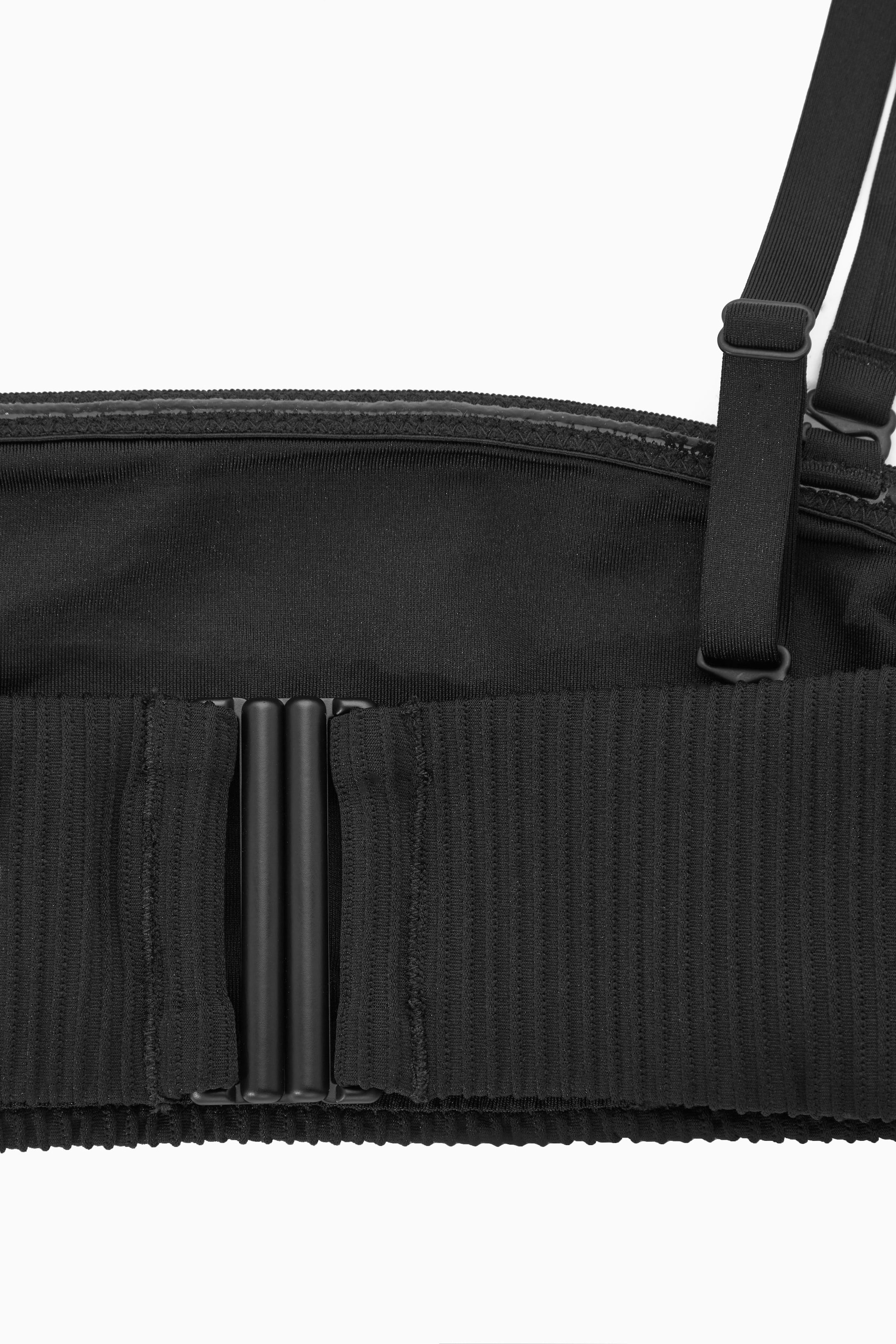 HAUT DE BIKINI BANDEAU CÔTELÉ